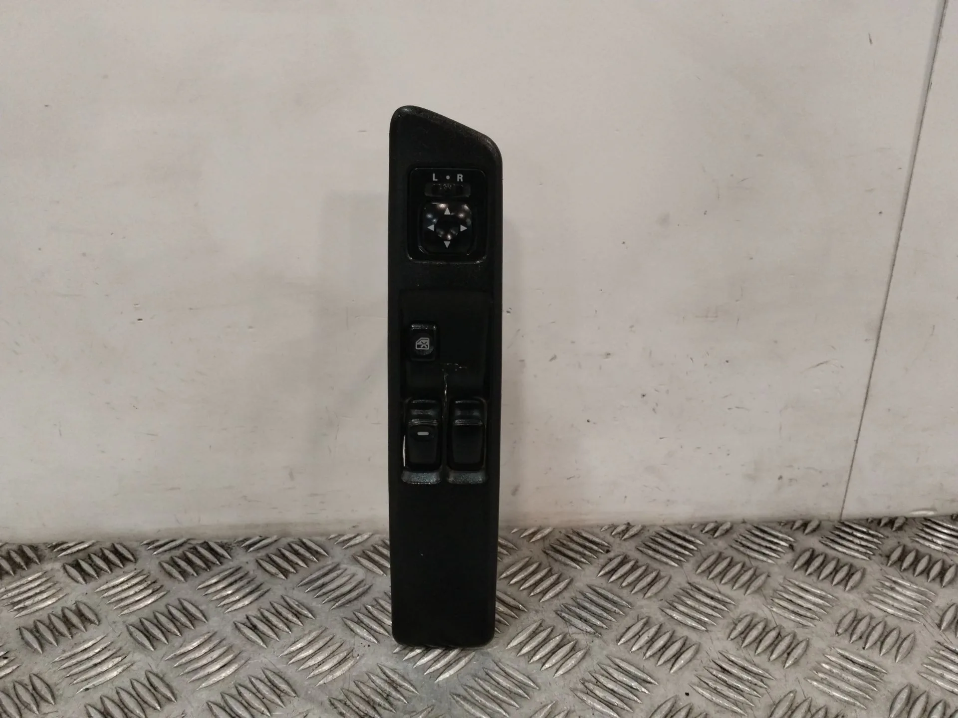 Mando Elevalunas Delantero Izquierdo para Mitsubishi Montero Io I (H6_W, H7_W)