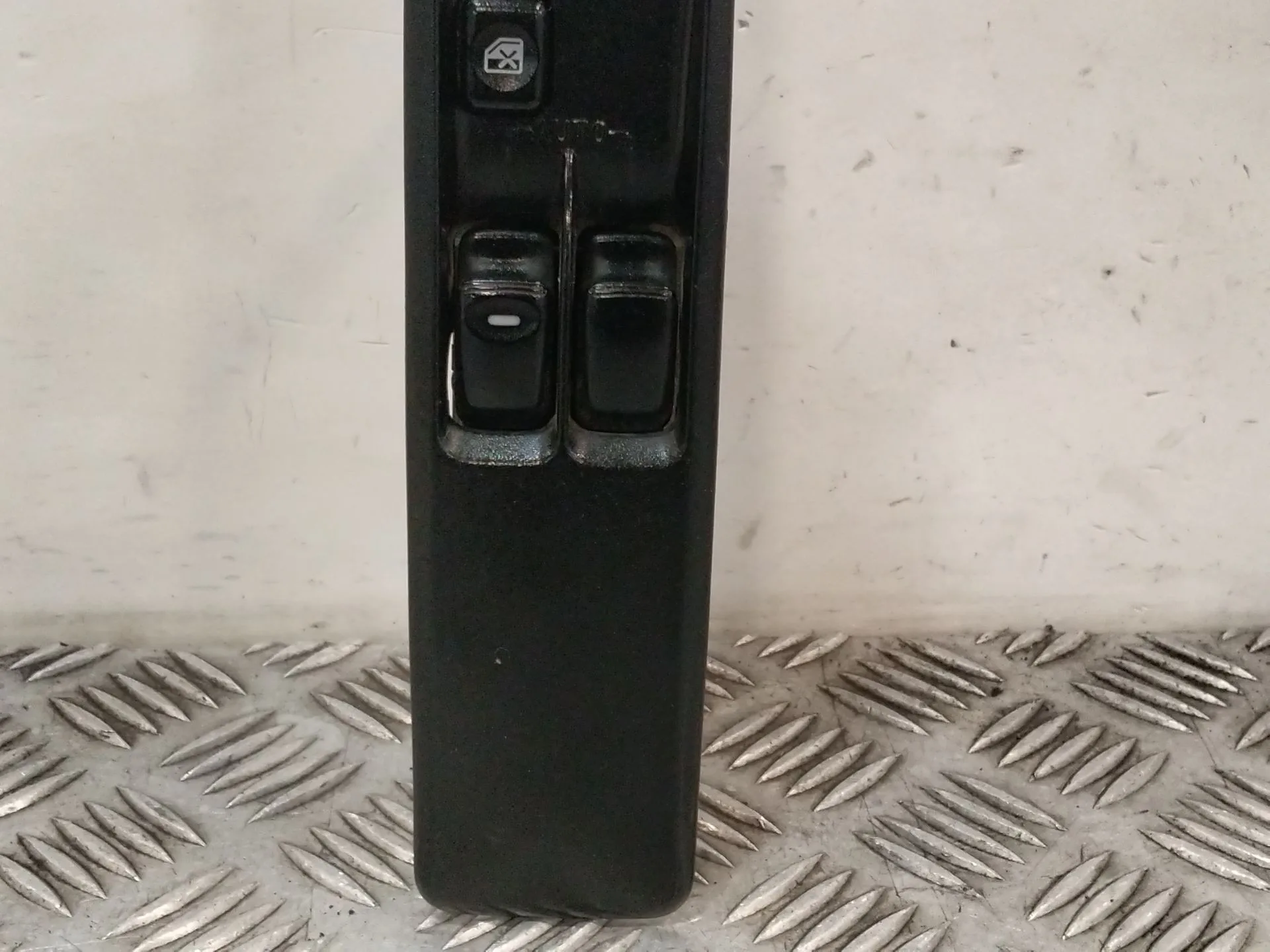 Mando Elevalunas Delantero Izquierdo para Mitsubishi Montero Io I (H6_W, H7_W)