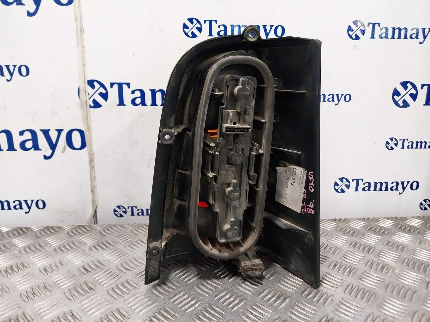 Piloto Trasero Izquierdo para Mercedes-Benz Vito (W638) Caja Cerrada