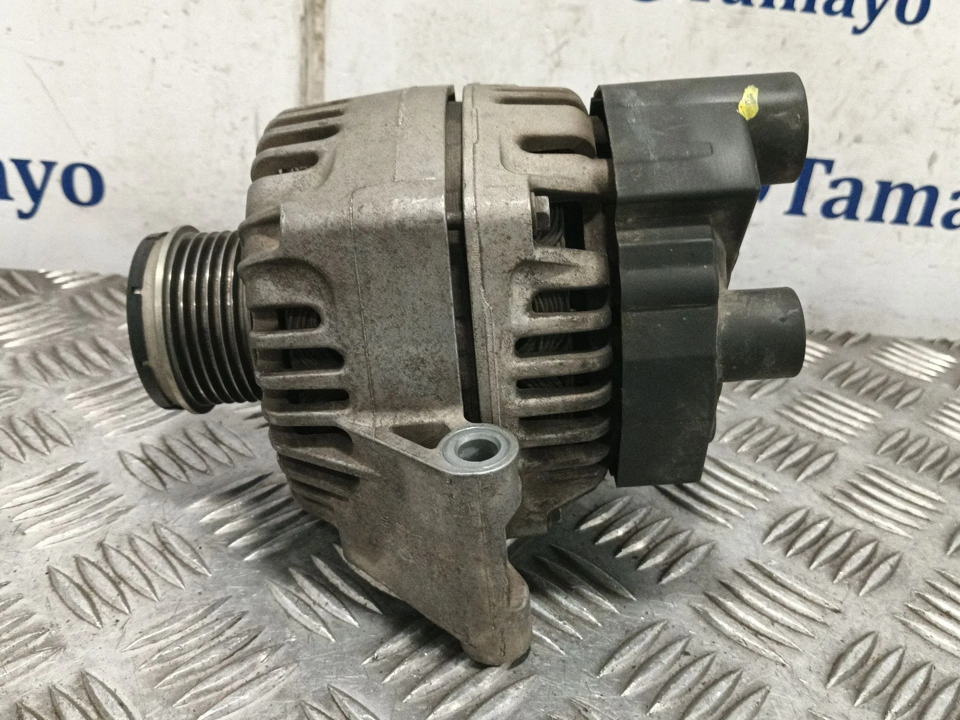 Alternador para Opel Combo Tour