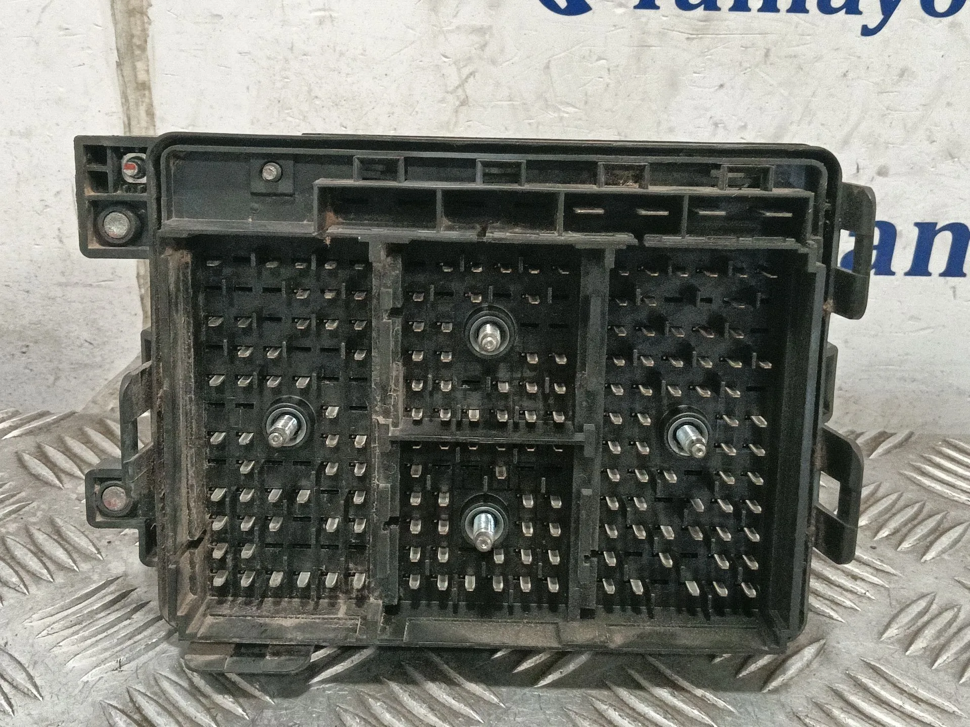 Caja Reles / Fusibles para Kia Sportage