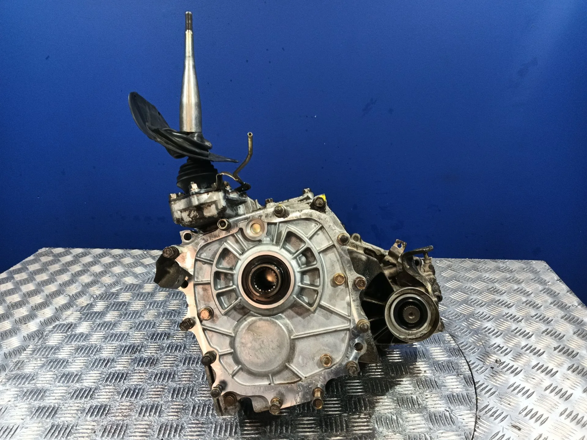 Caja Transfer para Mitsubishi Montero (V20/V40)