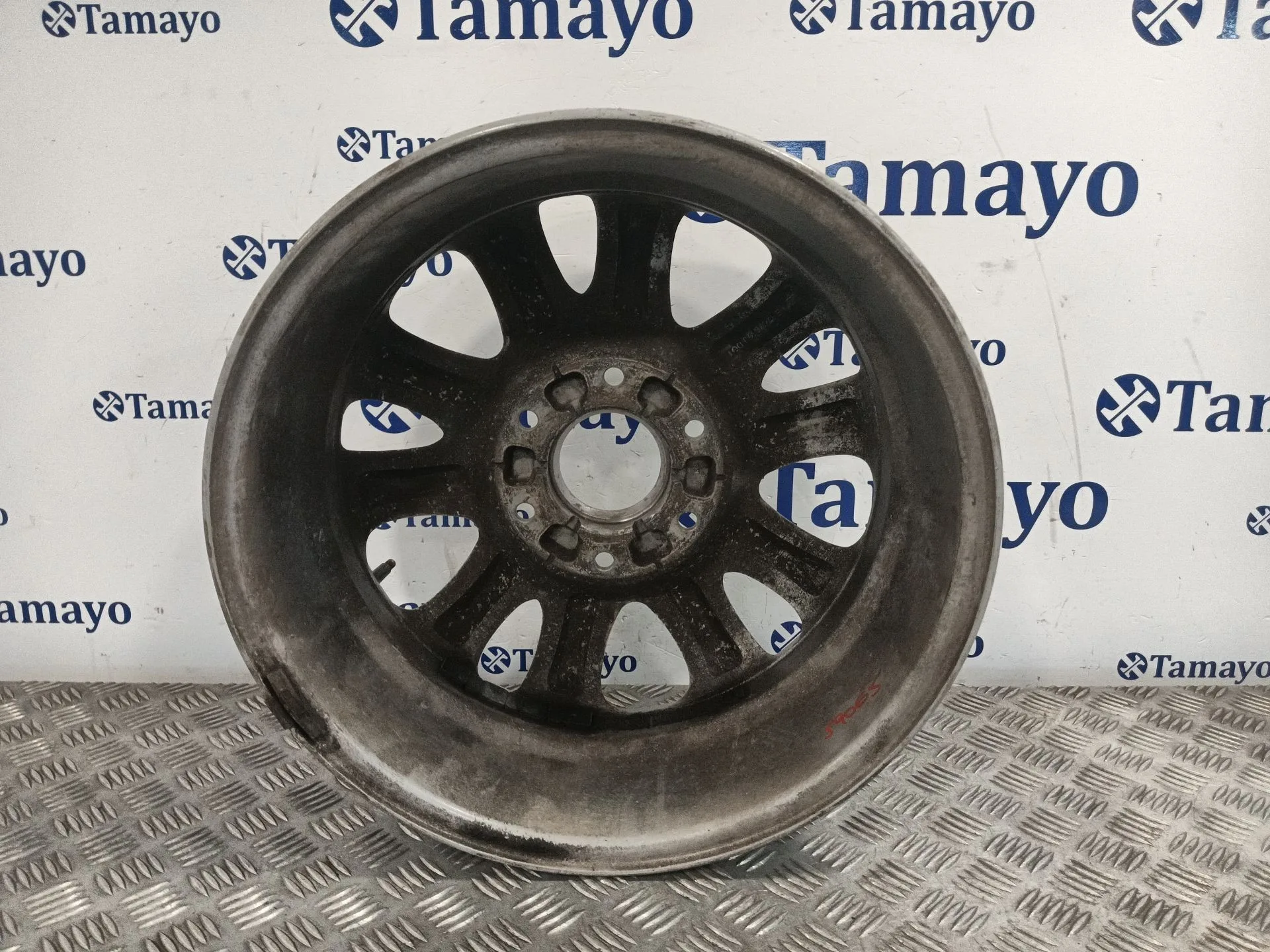 Llanta para Kia Carnival