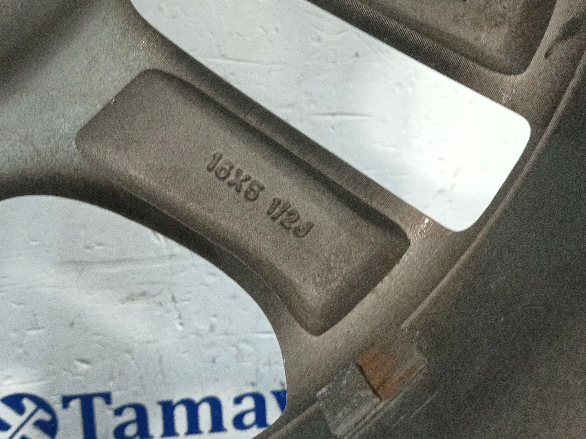 Llanta para Mazda 2 Lim. ()