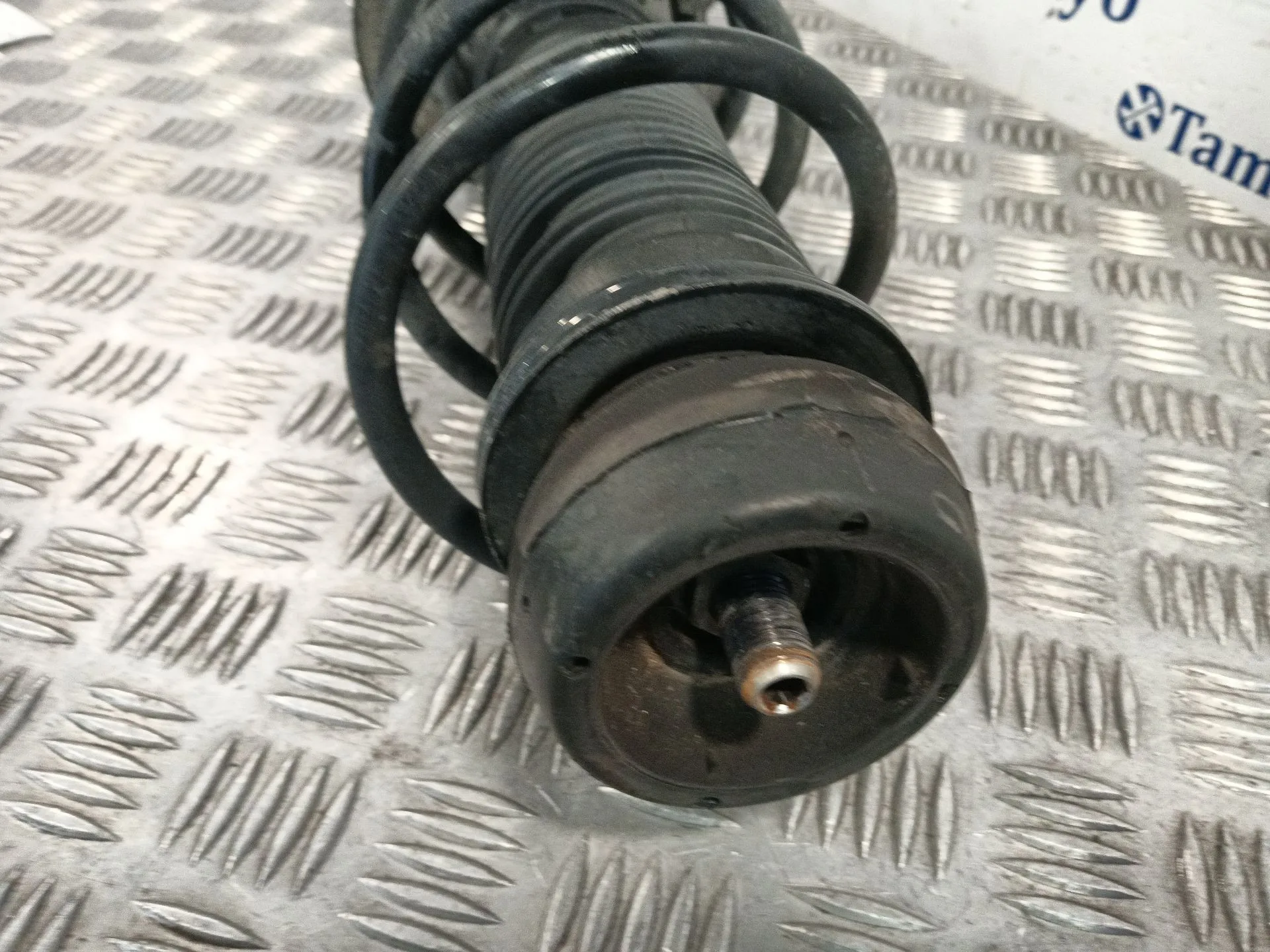 Amortiguador Delantero Izquierdo para Audi A1 (8X)