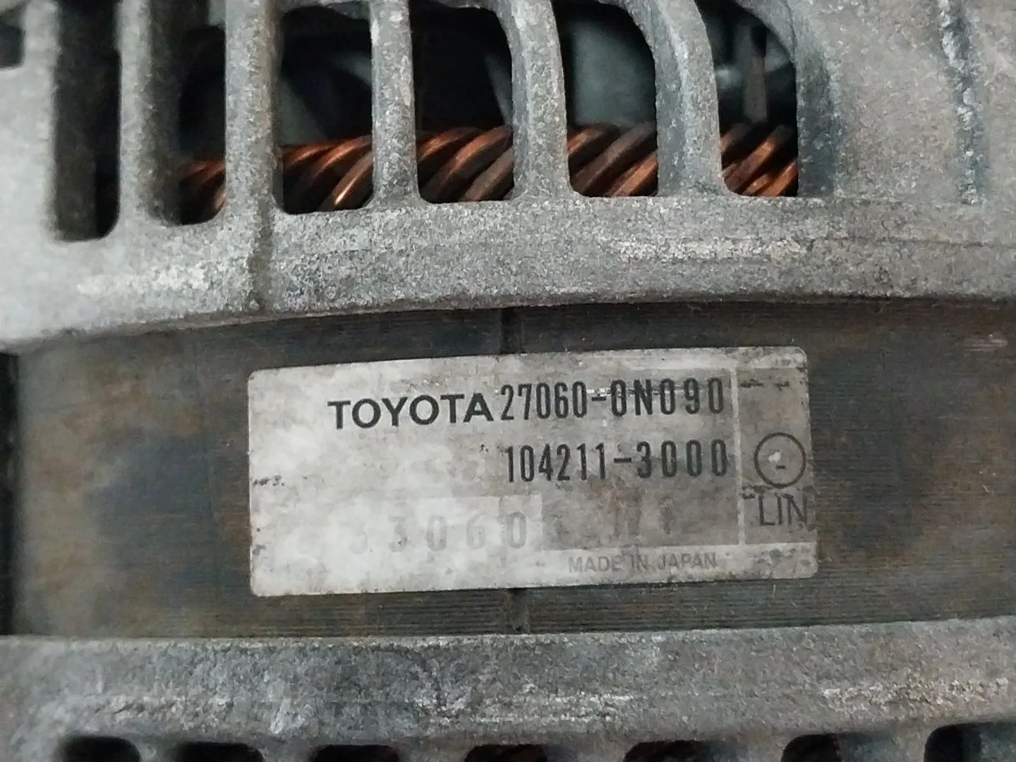 Alternador para Toyota Yaris (_P13_)