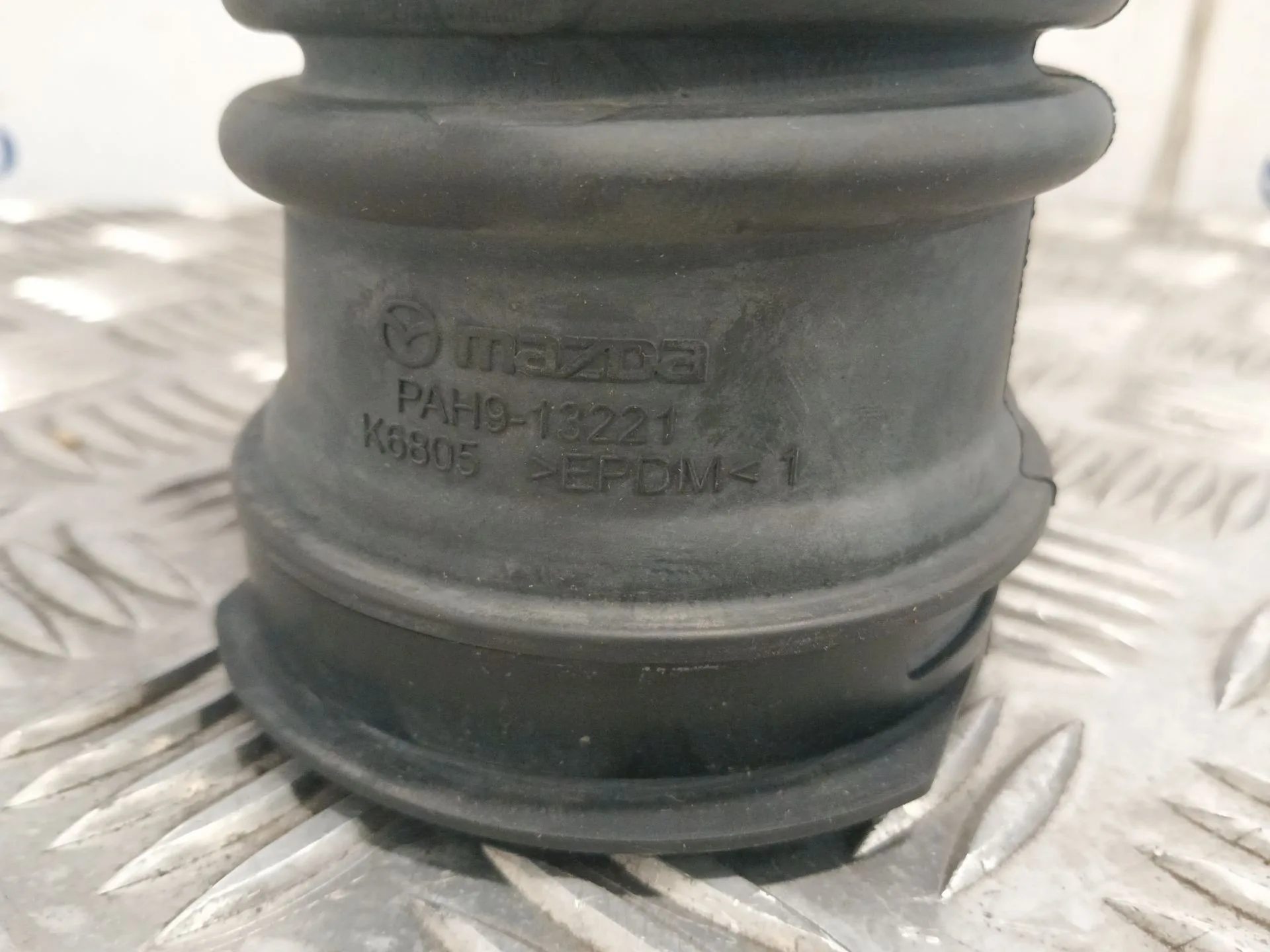 Tubo para Mazda Cx-30 (Dm, Dt, Ed)