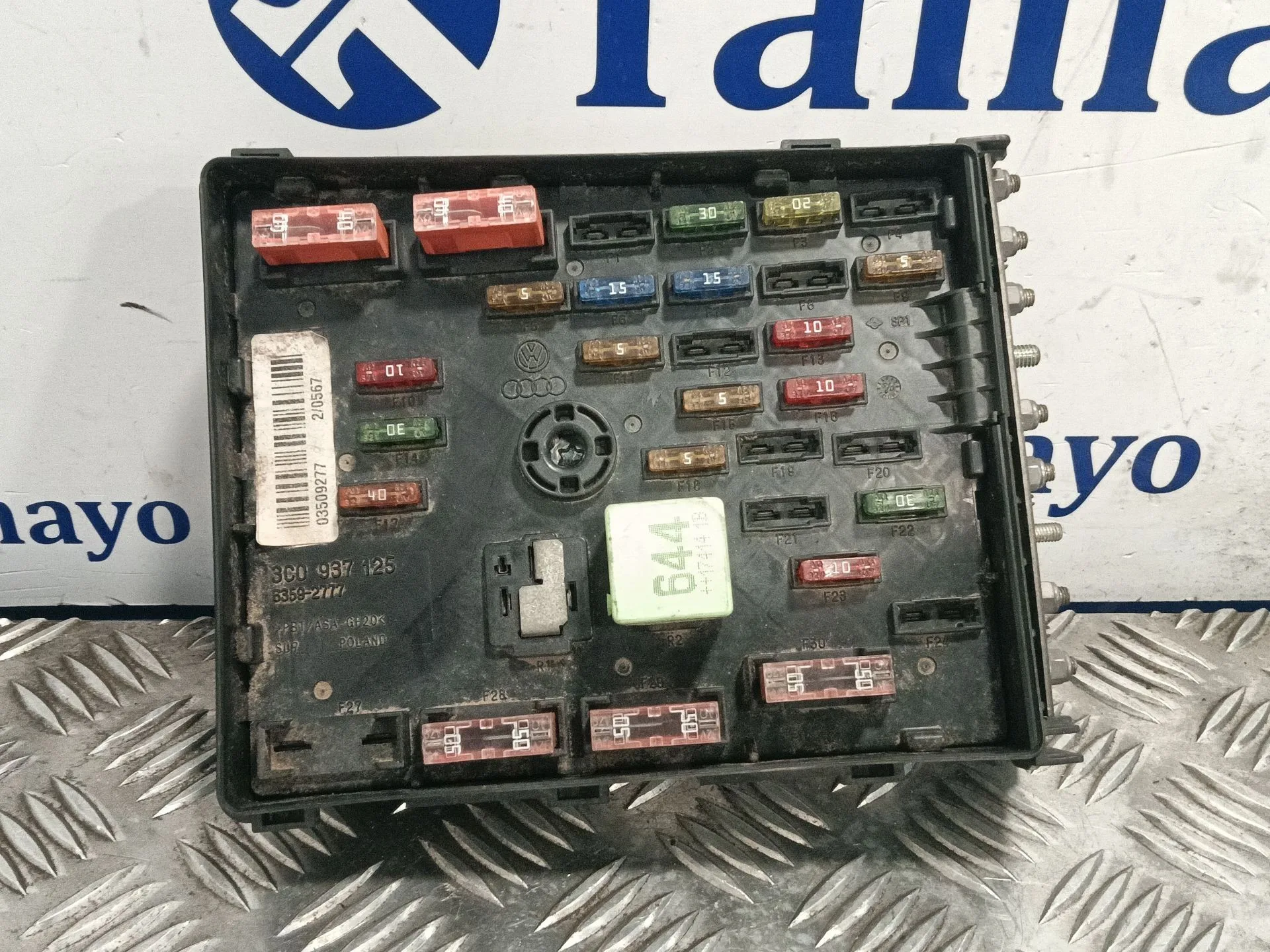 Caja Reles / Fusibles para Volkswagen Passat Variant (3C5)
