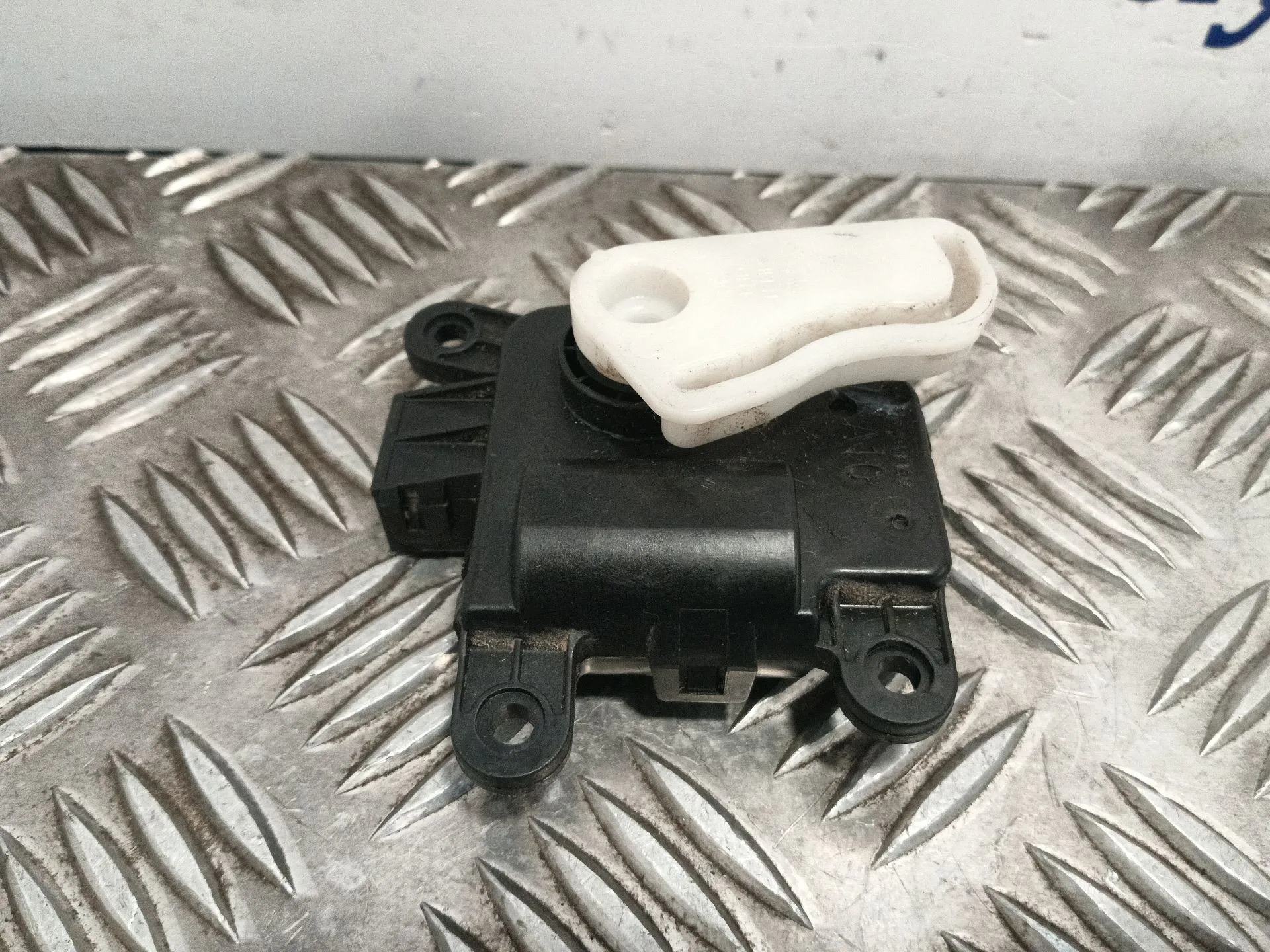Motor Apertura Trampillas Climatizador para Kia Rio Iii (Ub)