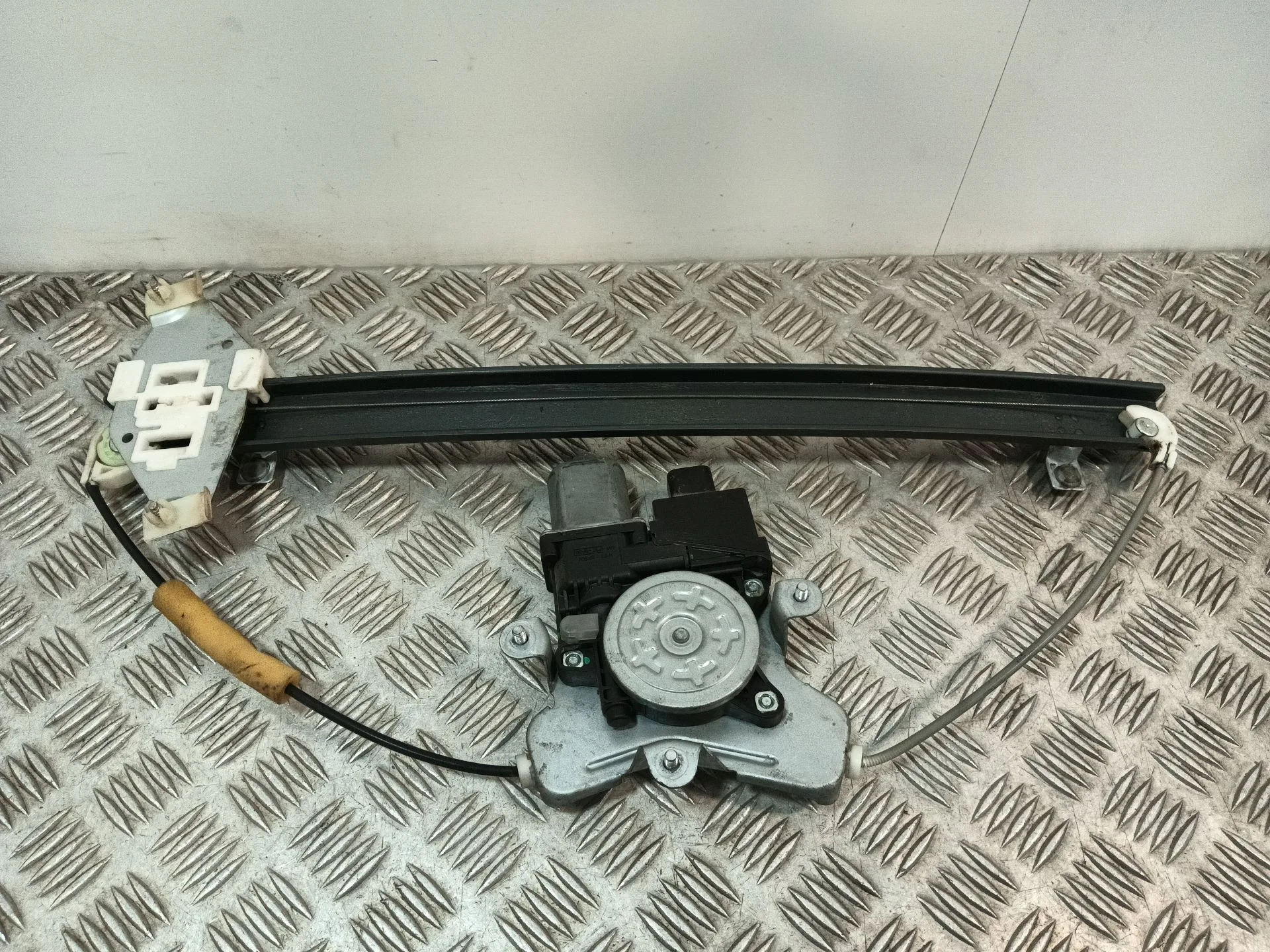 Elevalunas Delantero Izquierdo para Ssangyong Rexton W / Rexton