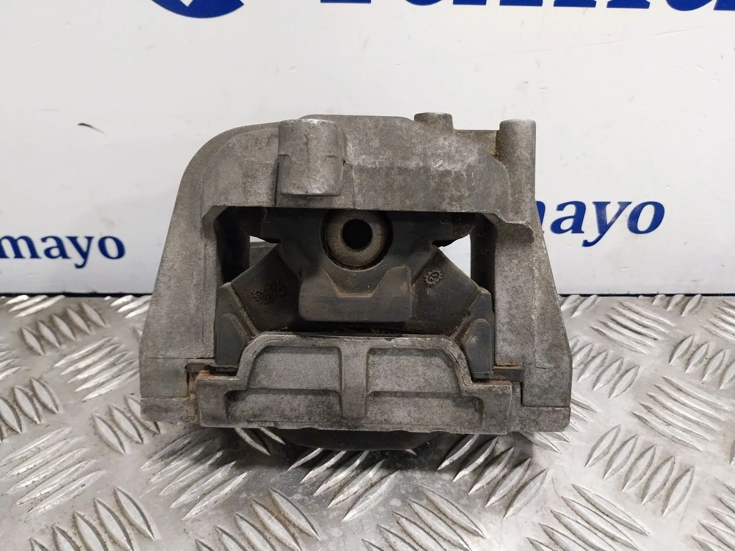 Soporte Motor Derecho para Volkswagen Passat Variant (3C5)