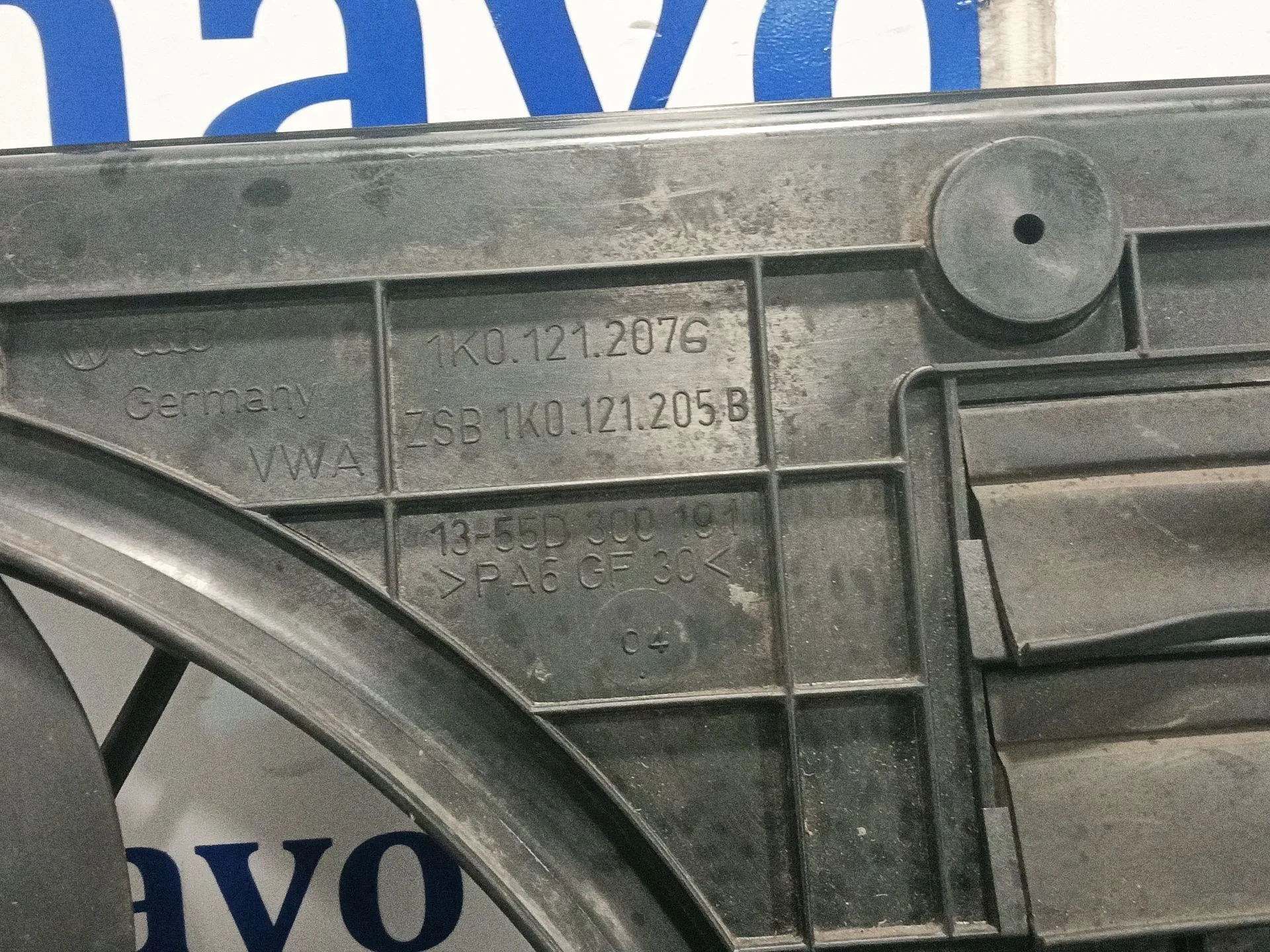 Electroventilador para Volkswagen Golf V (1K1)
