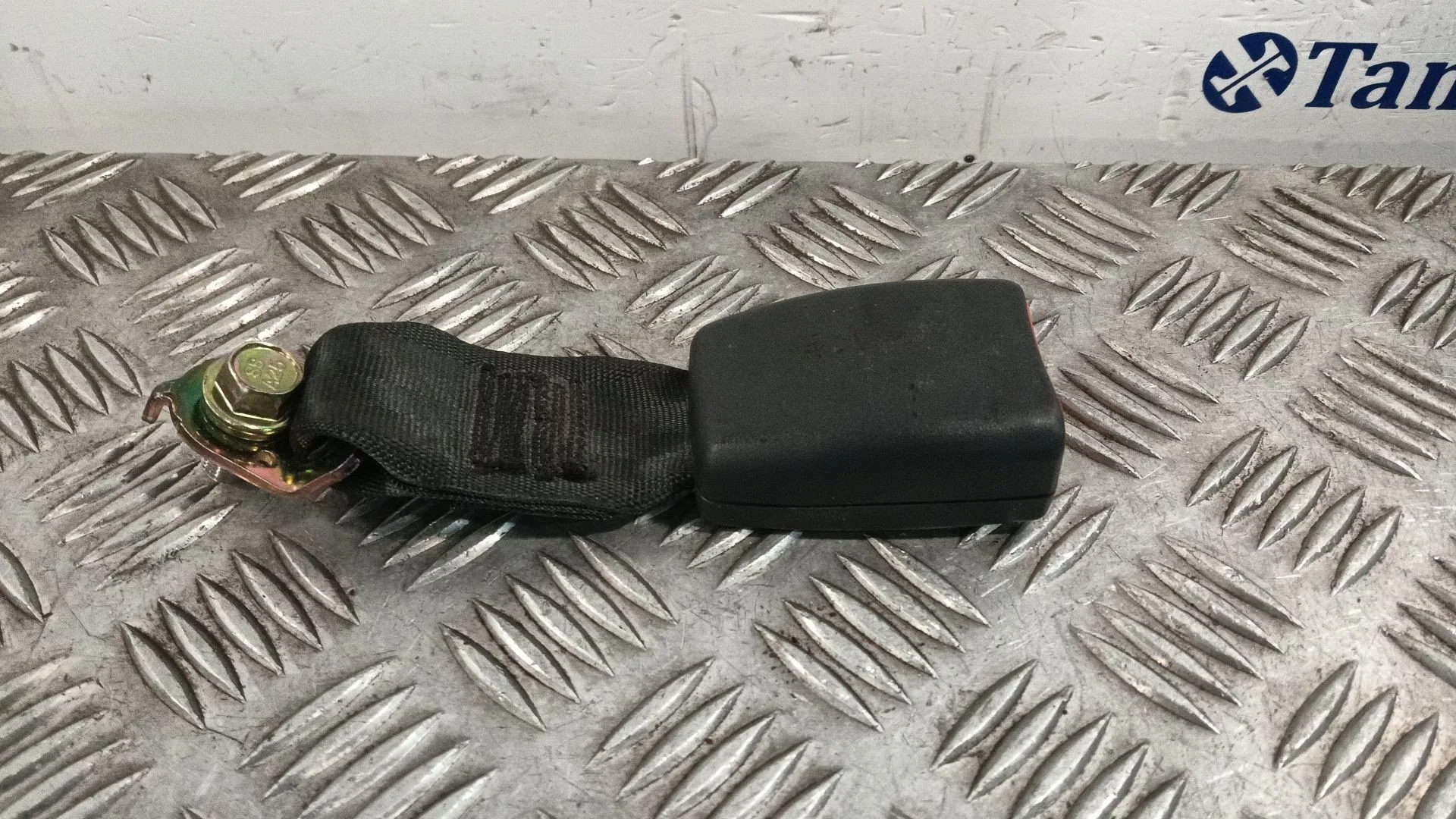 Anclaje Cinturon Trasero Derecho para Hyundai Getz (Tb)