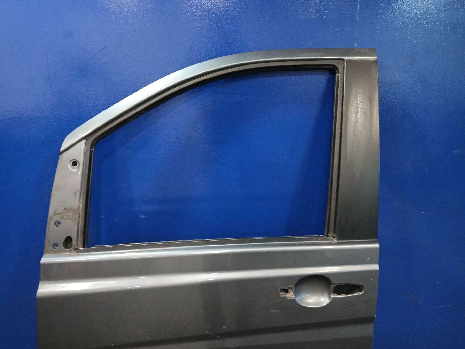 Puerta Delantera Izquierda para Mercedes-Benz Viano (W639)