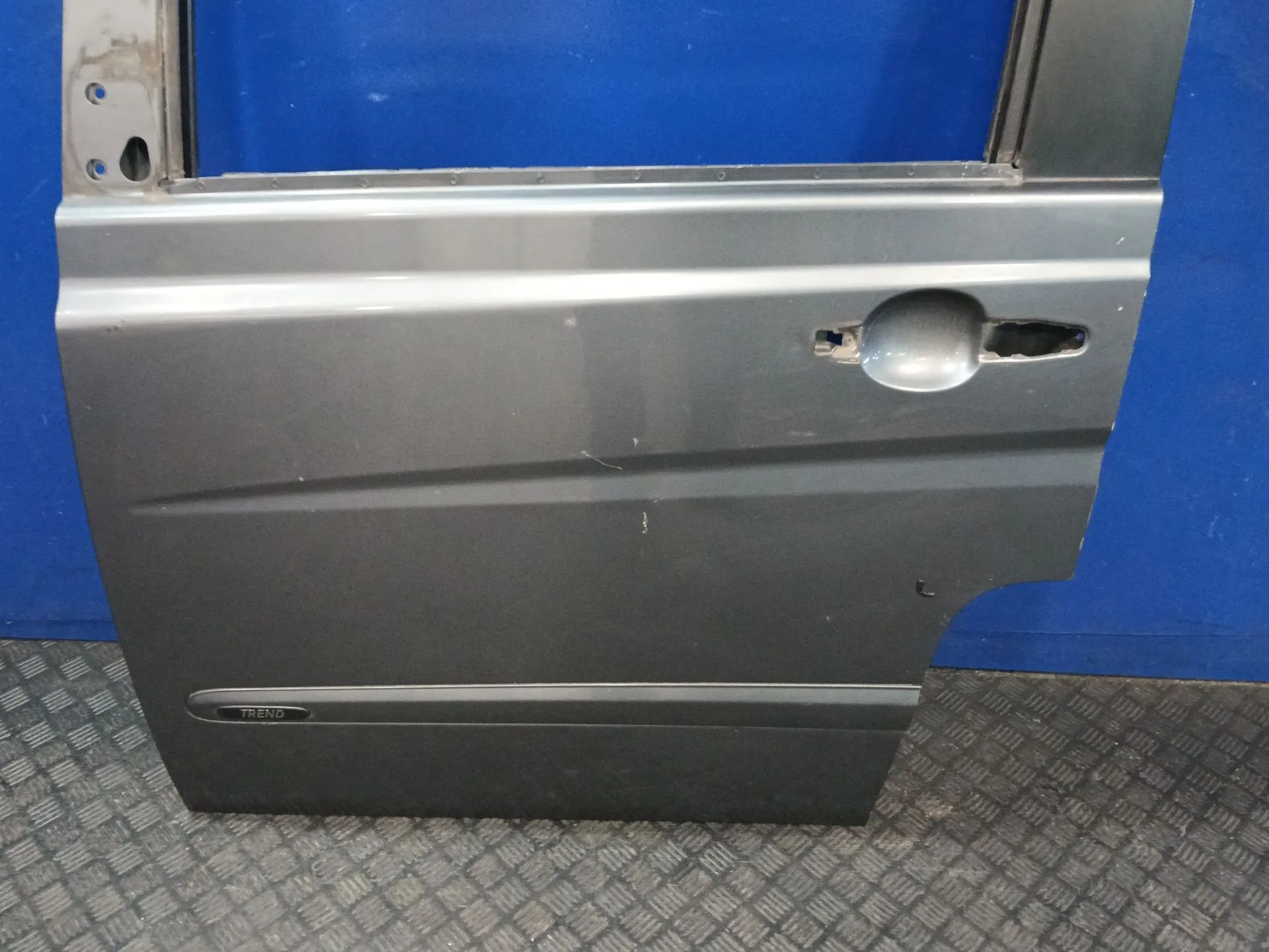 Puerta Delantera Izquierda para Mercedes-Benz Viano (W639)
