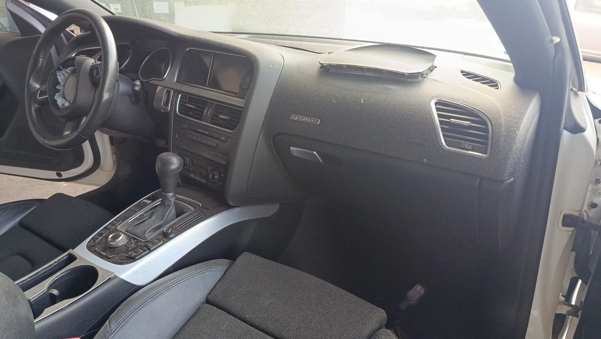 Guantera para Audi A5 (8T3)