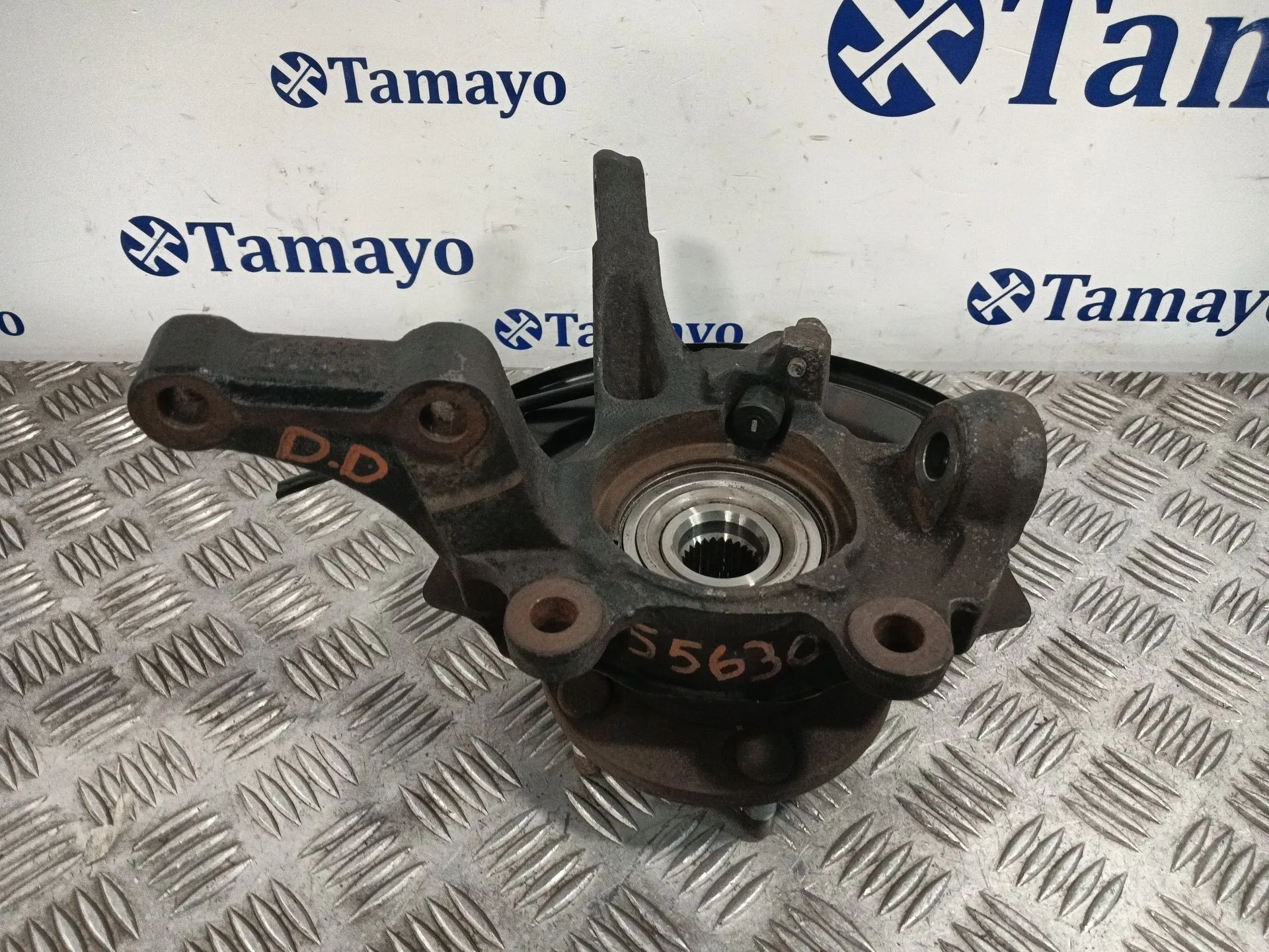 Mangueta Delantera Derecha para Nissan Almera Tino (V10M)