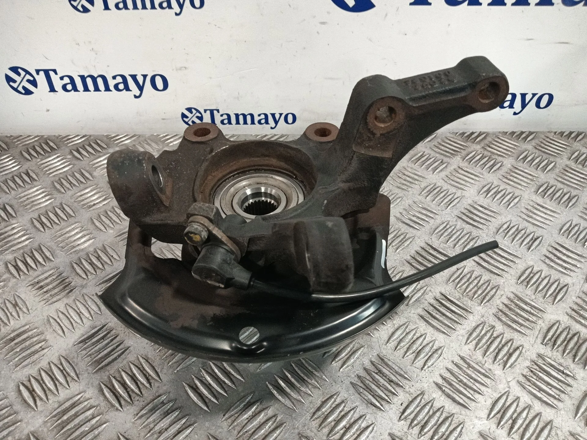 Mangueta Delantera Derecha para Nissan Almera Tino (V10M)