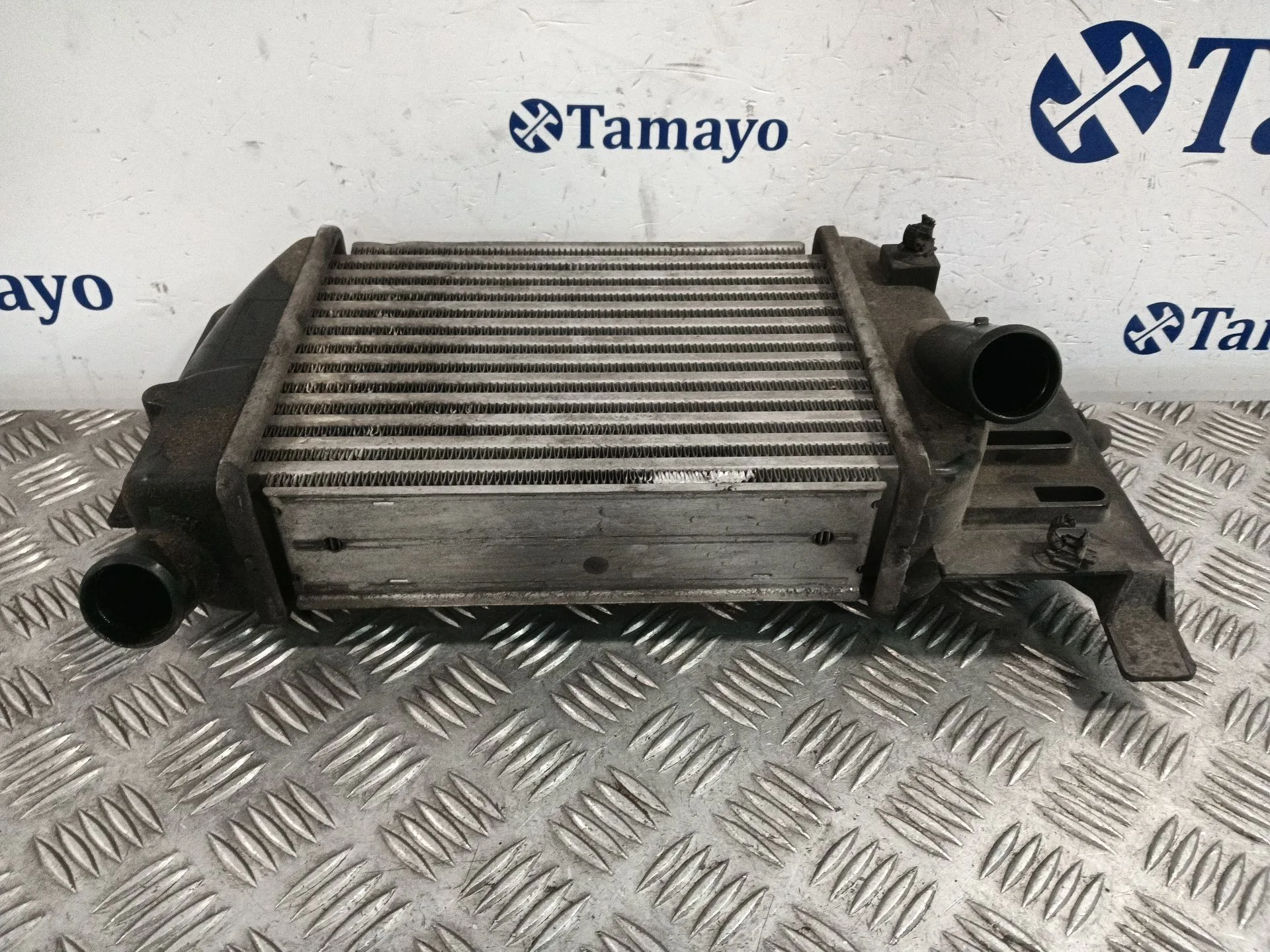 Intercooler para Toyota Yaris (_P13_)