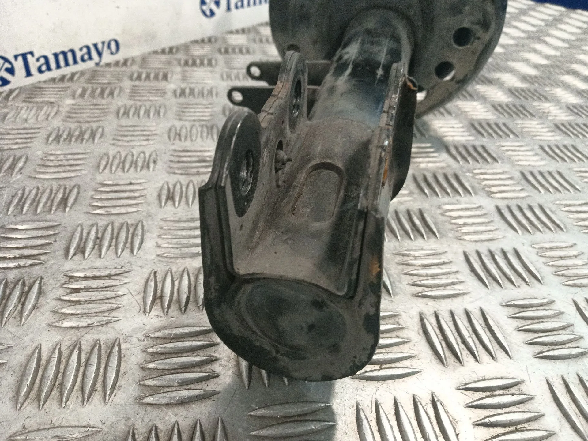 Amortiguador Delantero Izquierdo para Mercedes-Benz Clase A (W176)