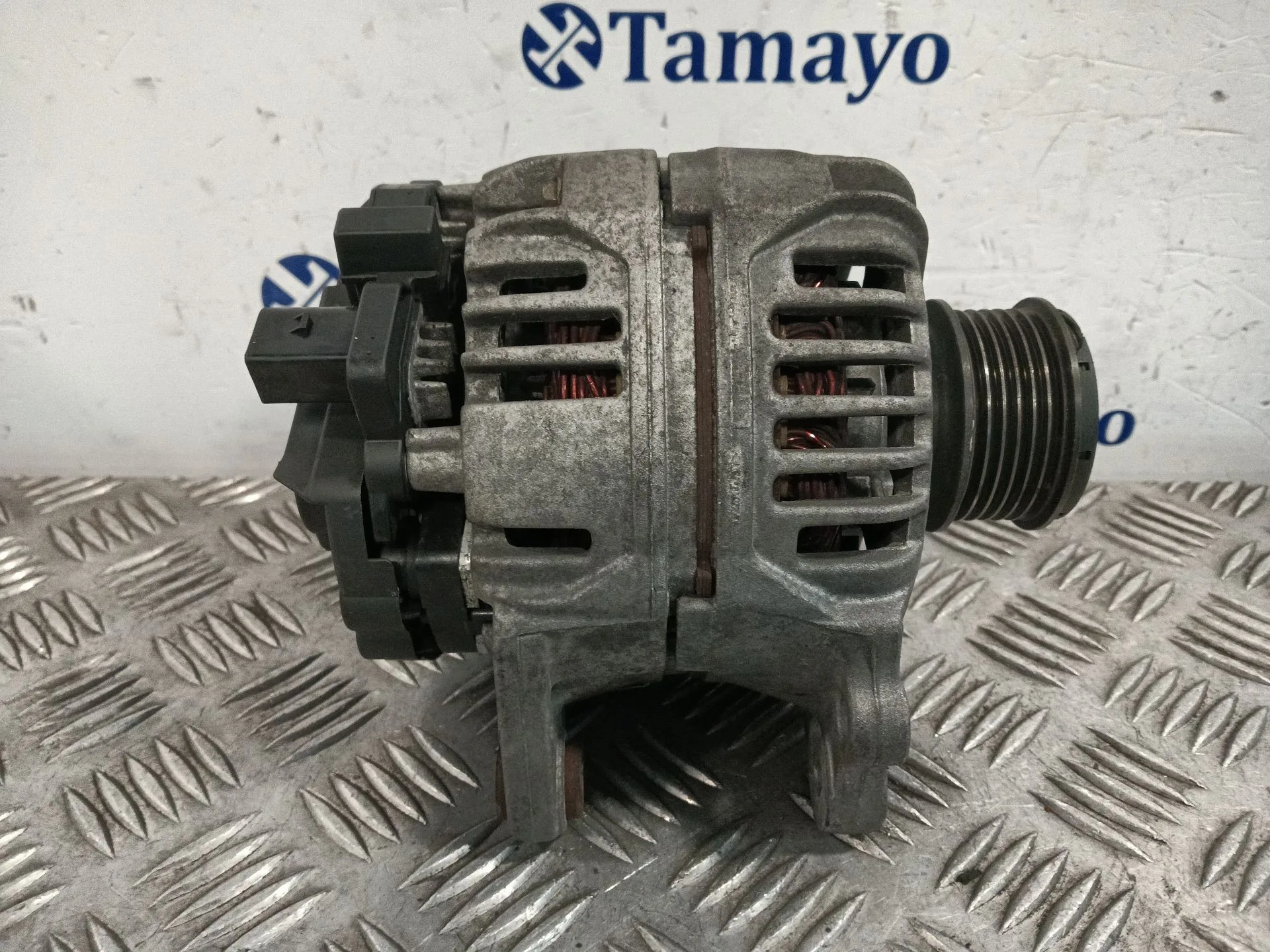 Alternador para Volkswagen Polo Berlina (6N2)