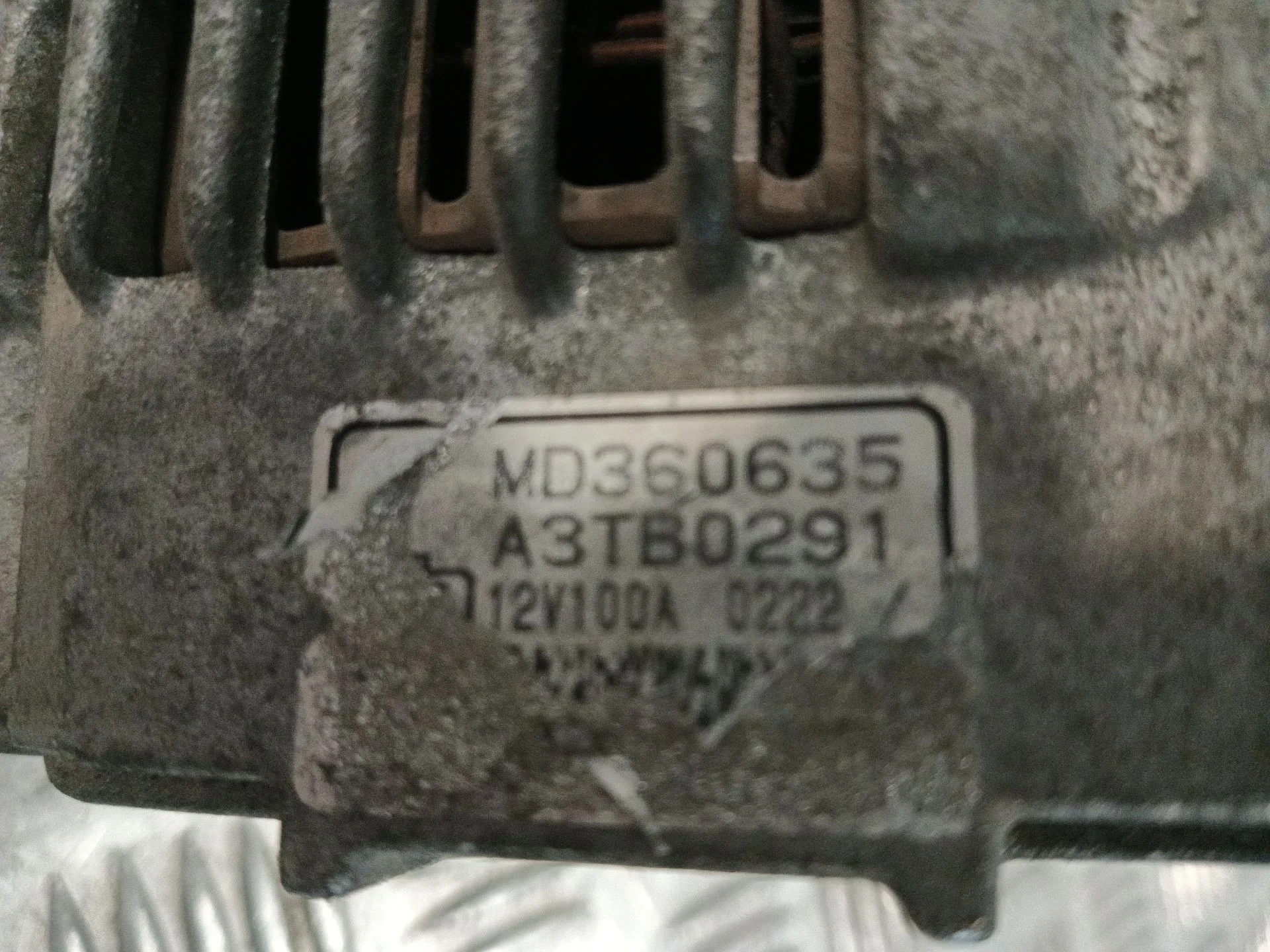 Alternador para Mitsubishi Montero Io I (H6_W, H7_W)
