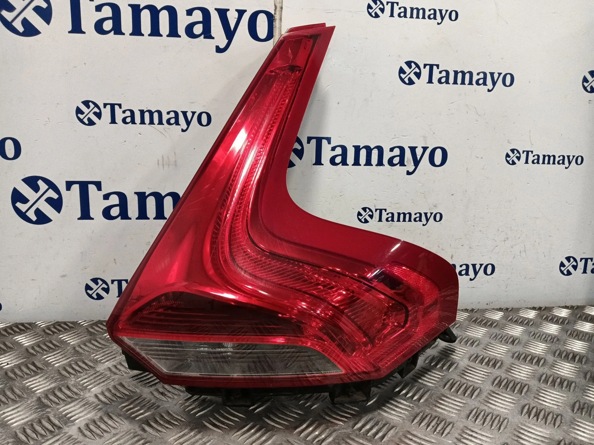 Piloto Trasero Derecho para Volvo V40 Hatchback (525)