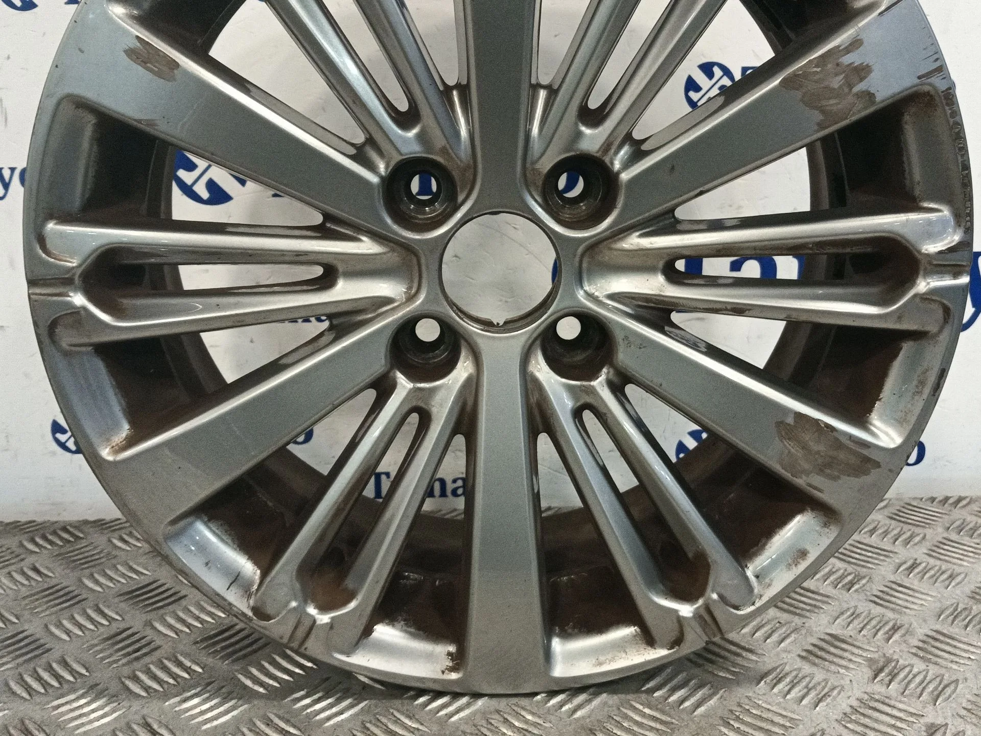 Llanta para Peugeot 208 I (Ca_, Cc_)