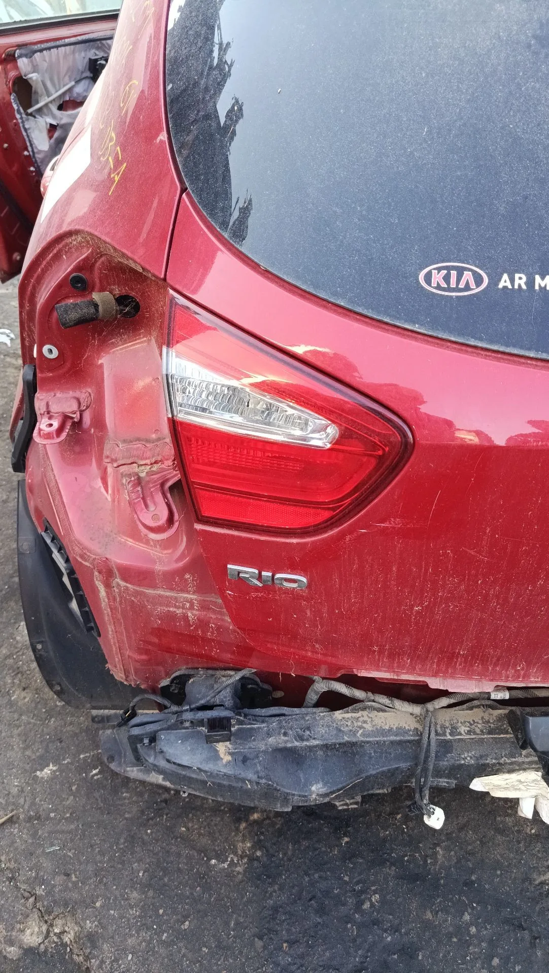 Piloto Trasero Porton Izquierdo para Kia Rio (Ub/Qb)