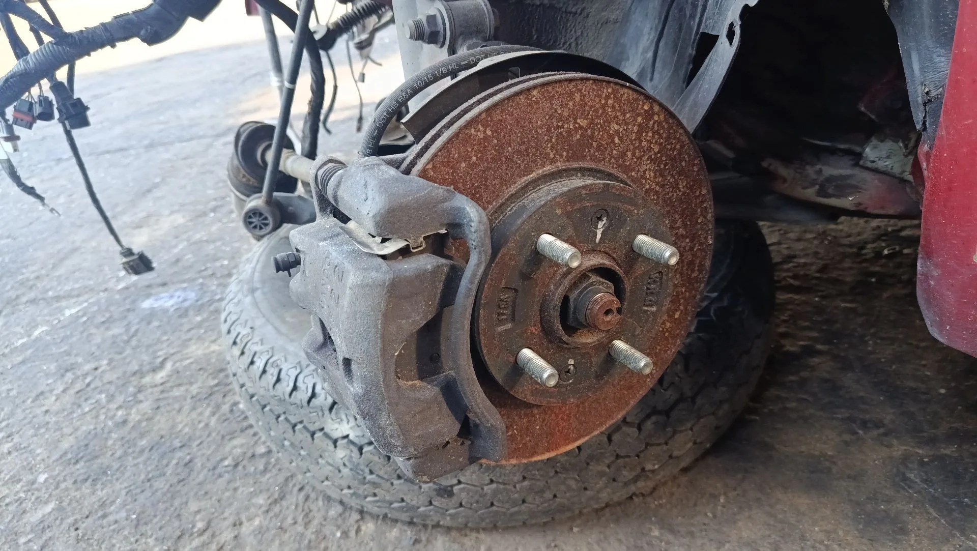 Mangueta Delantera Izquierda para Kia Rio (Ub/Qb)