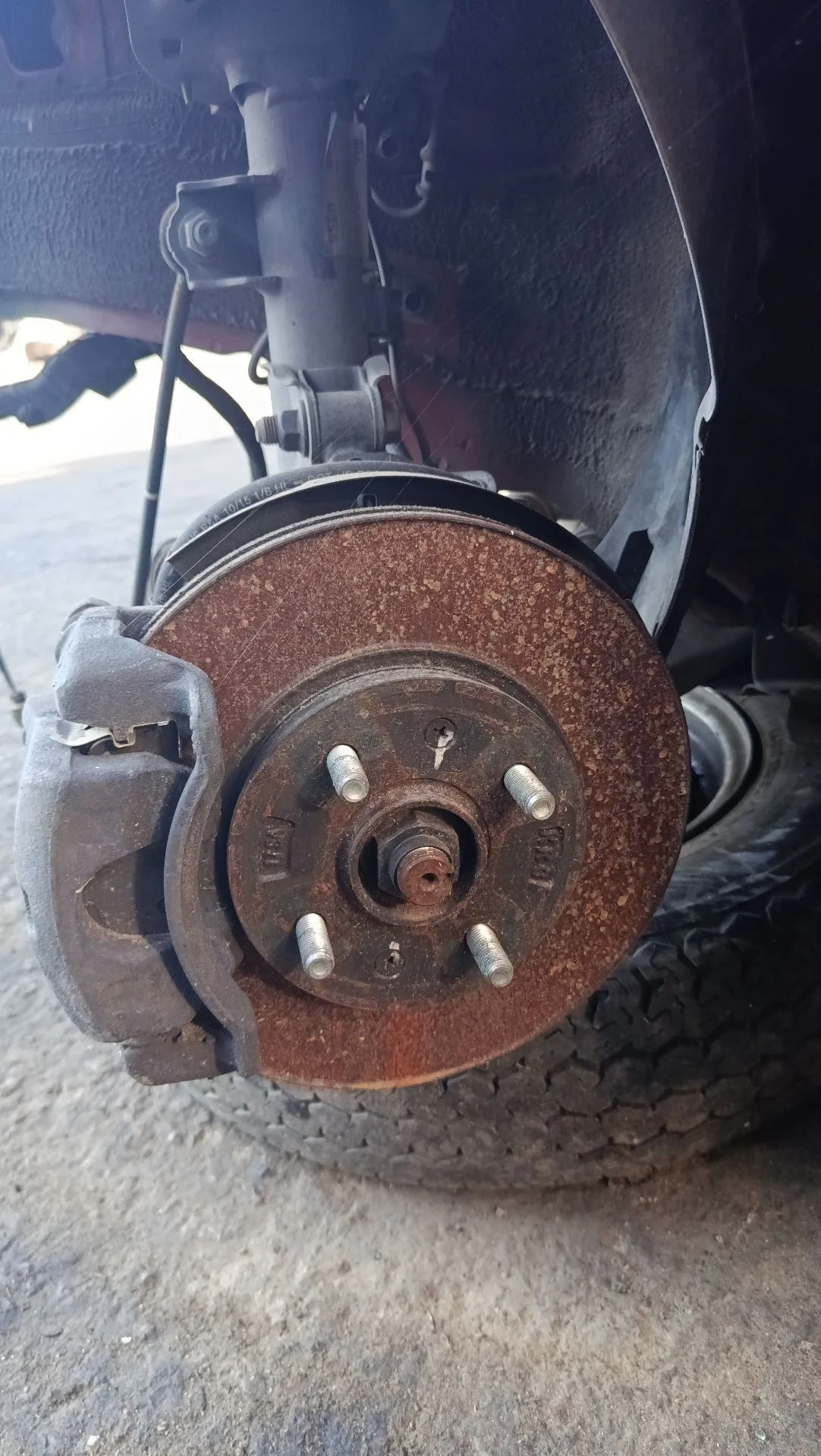 Mangueta Delantera Izquierda para Kia Rio (Ub/Qb)
