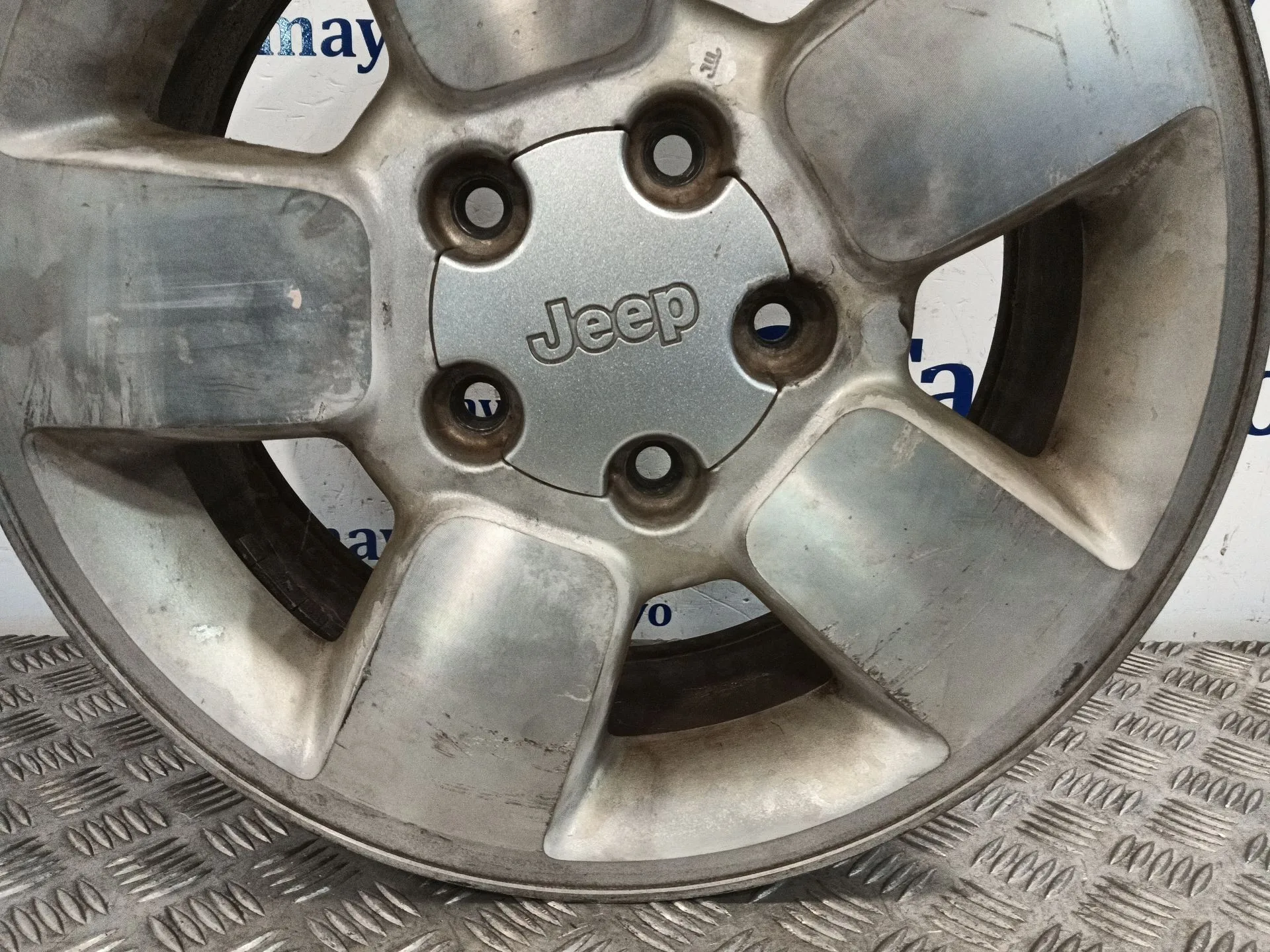 Llanta para Chrysler Jeep Gr.cherokee (Wj/Wg)
