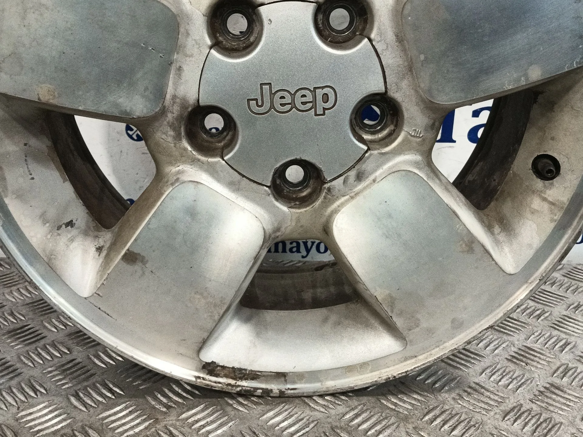 Llanta para Chrysler Jeep Gr.cherokee (Wj/Wg)