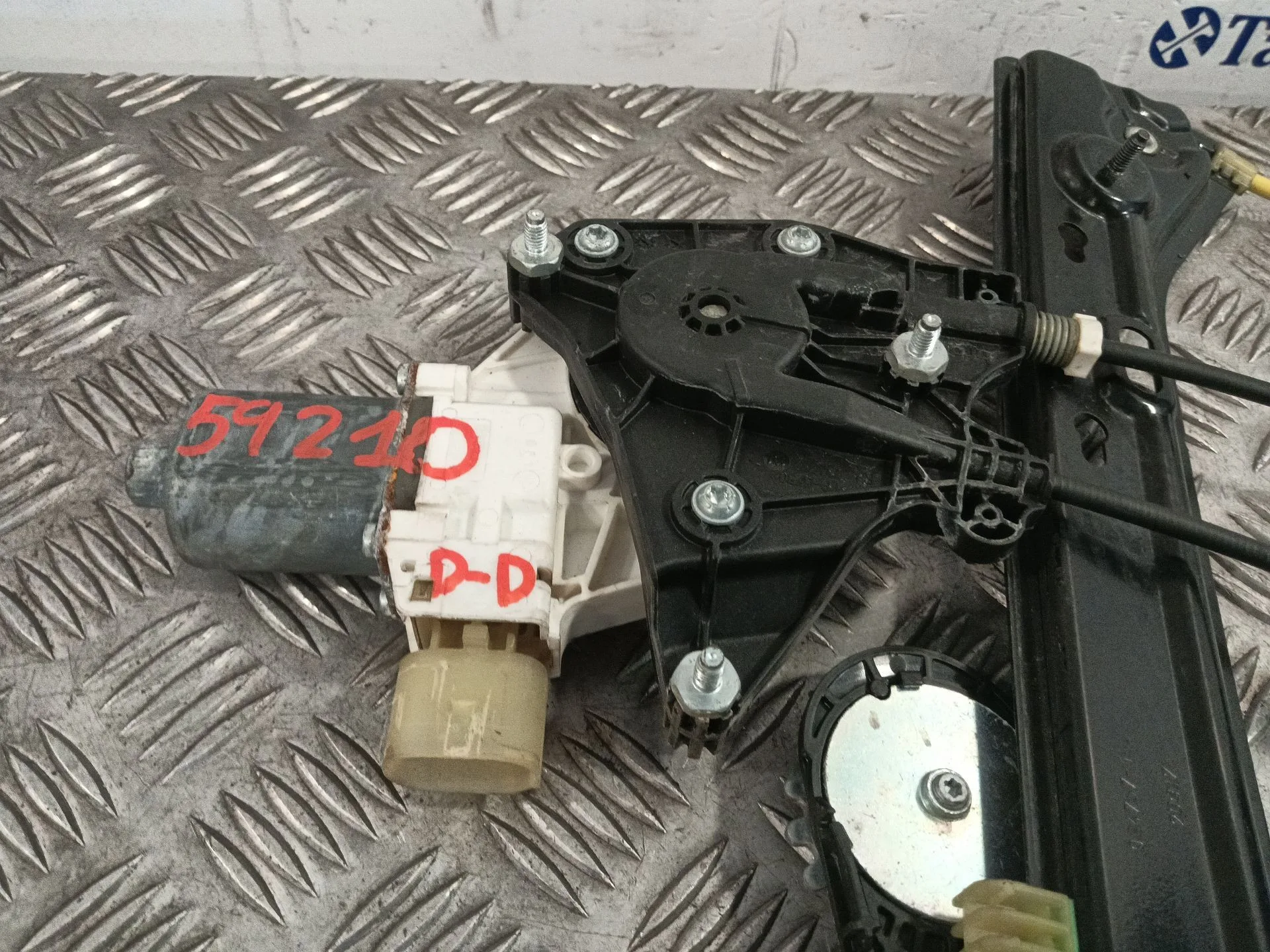 Elevalunas Delantero Derecho para Bmw 1 (F21)