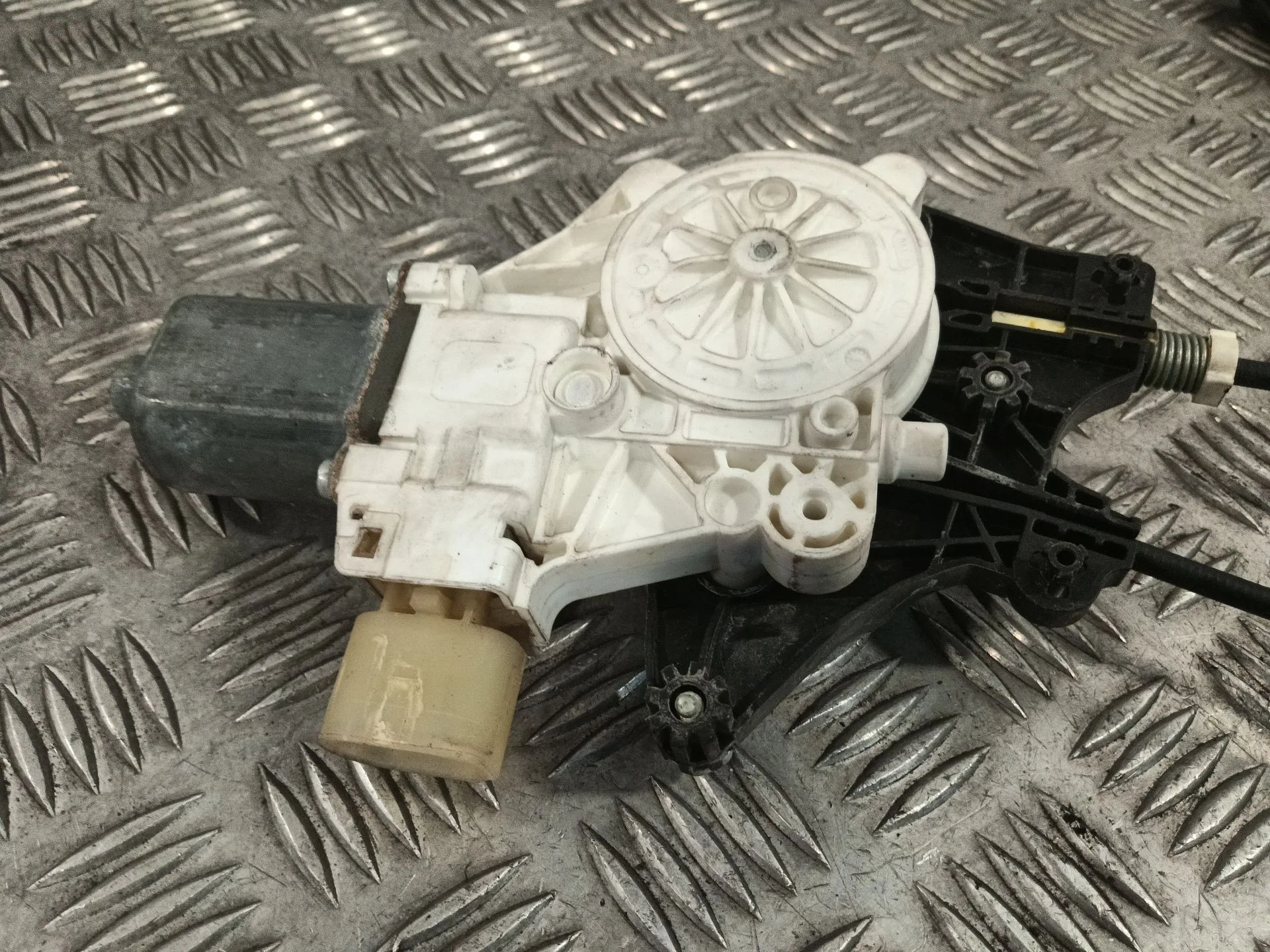 Elevalunas Delantero Izquierdo para Bmw 1 (F21)