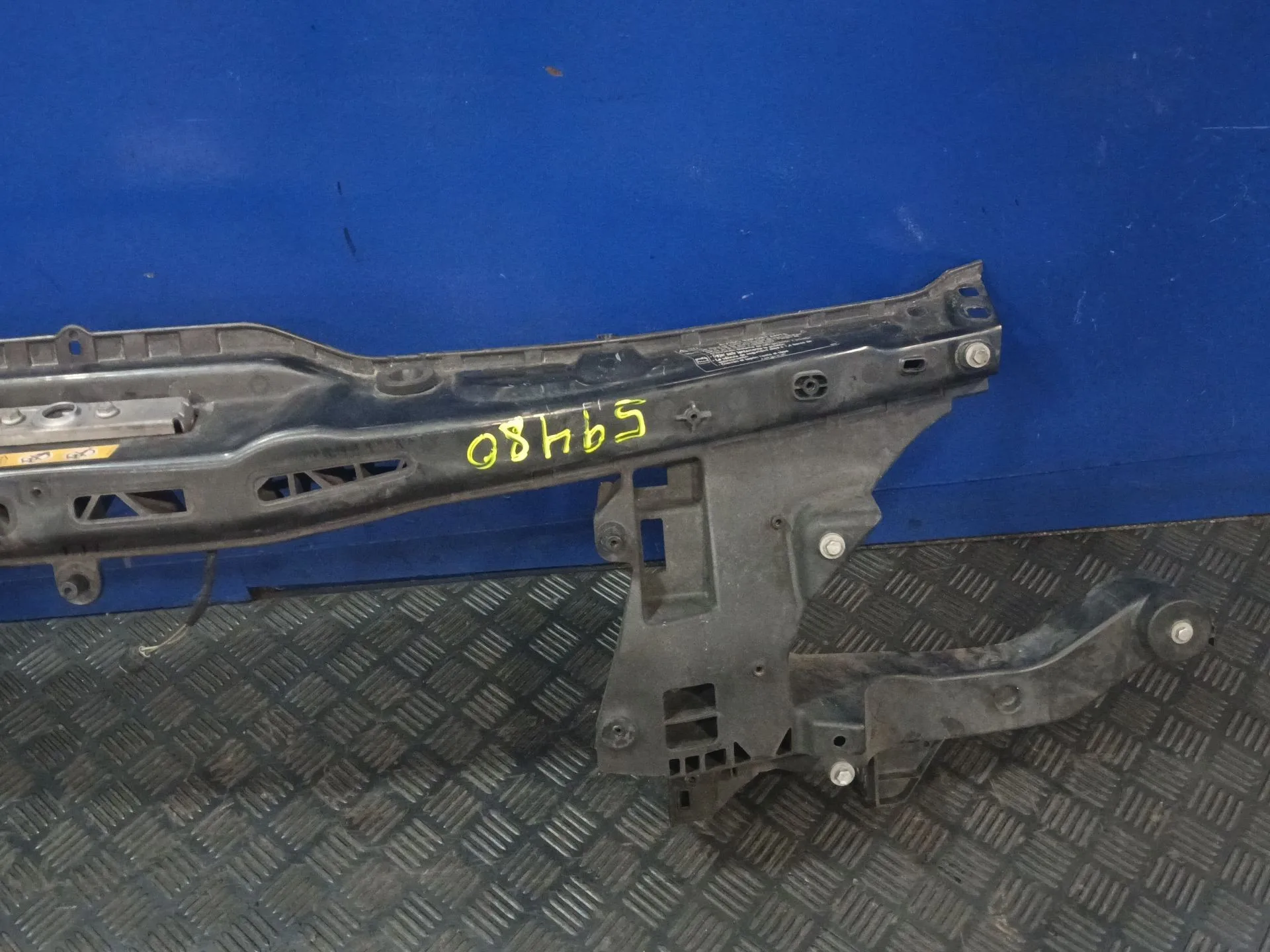Travesano Delantero Superior para Mercedes-Benz Viano (W639)