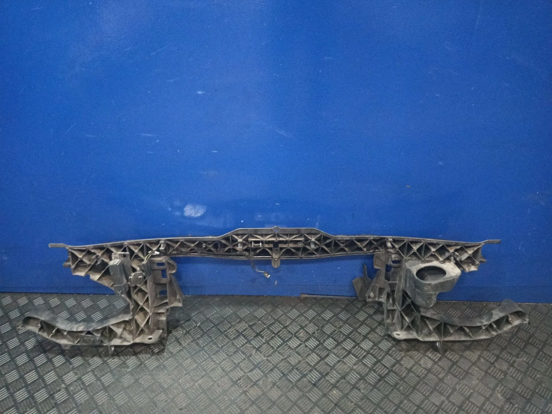 Travesano Delantero Superior para Mercedes-Benz Viano (W639)