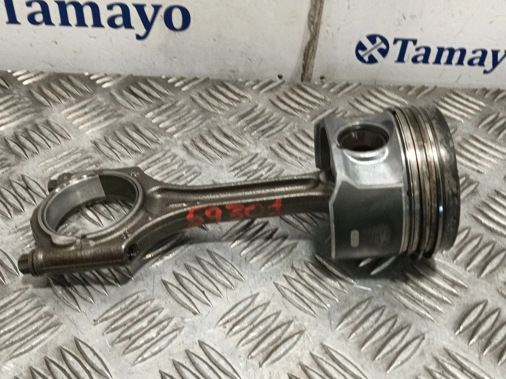 Biela para Volvo V40 Hatchback (525)