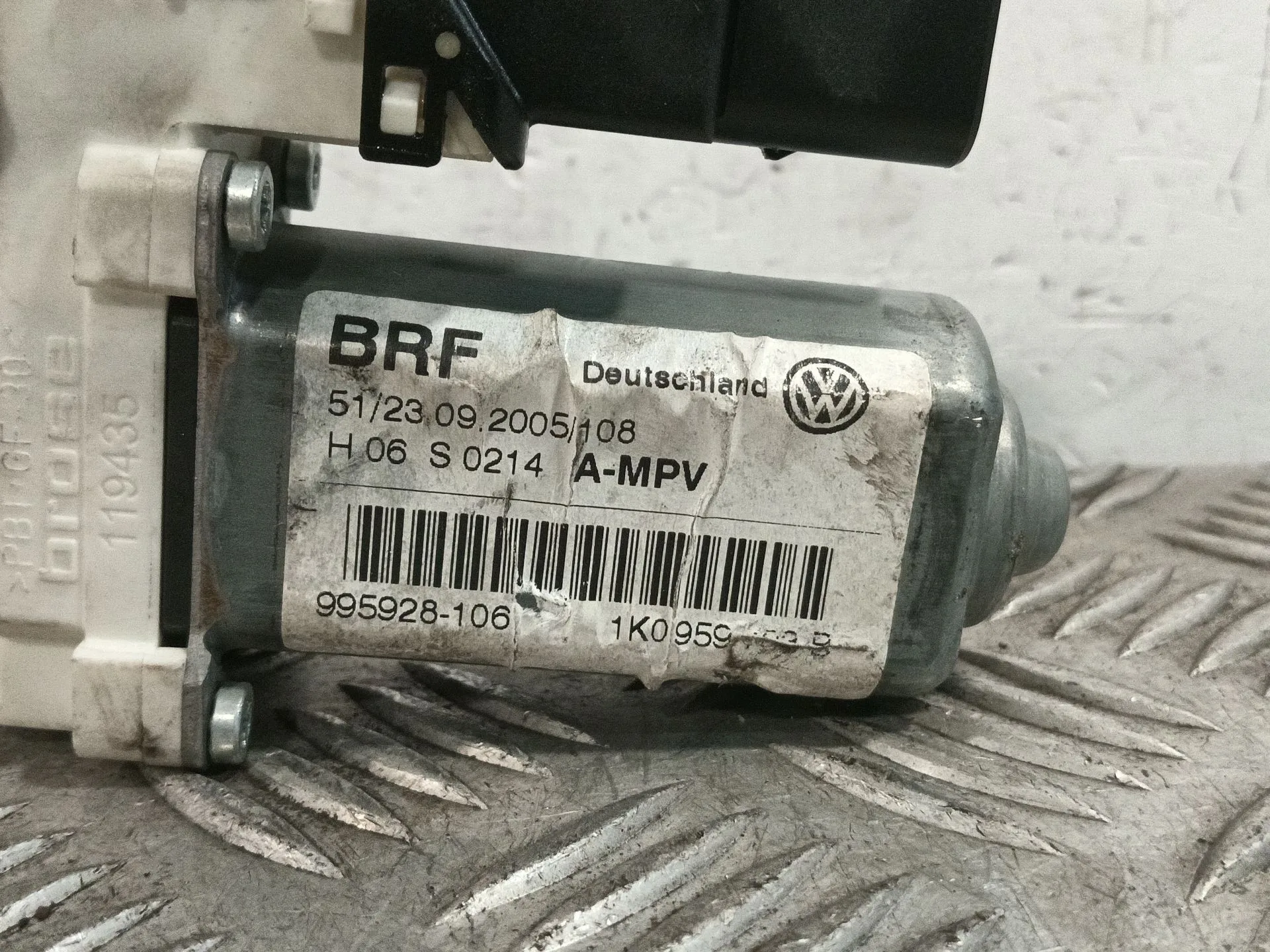 Motor Elevalunas Trasero Derecho para Volkswagen Touran (1T1, 1T2)