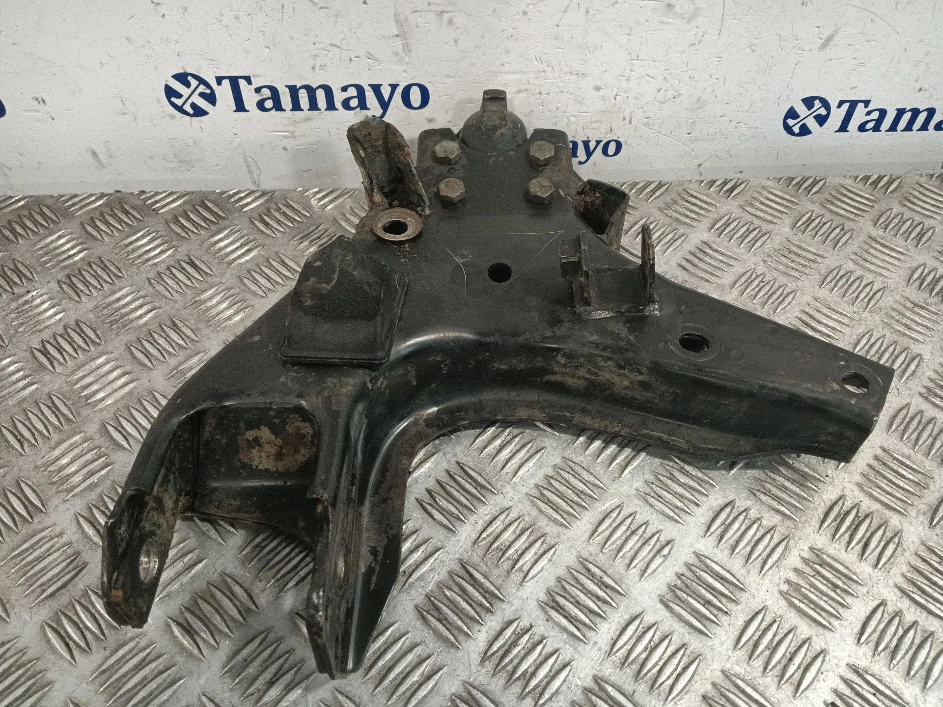 Brazo Suspension Inferior Delantero Derecho para Ford Maverick (Ml)