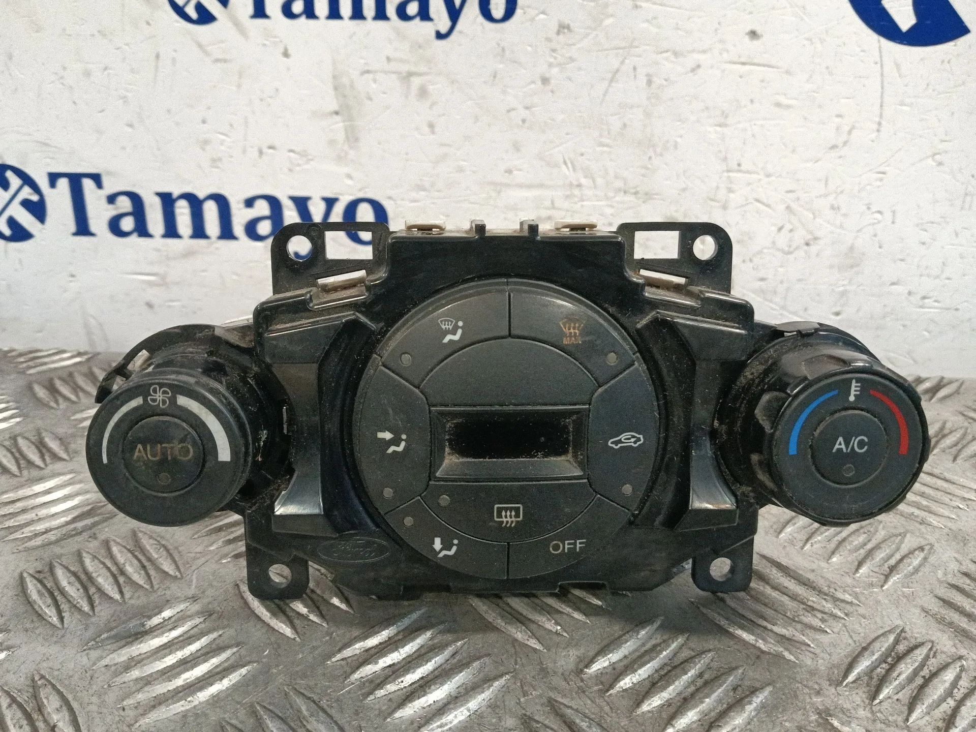 Mando Climatizador para Ford Fiesta (Cb1)