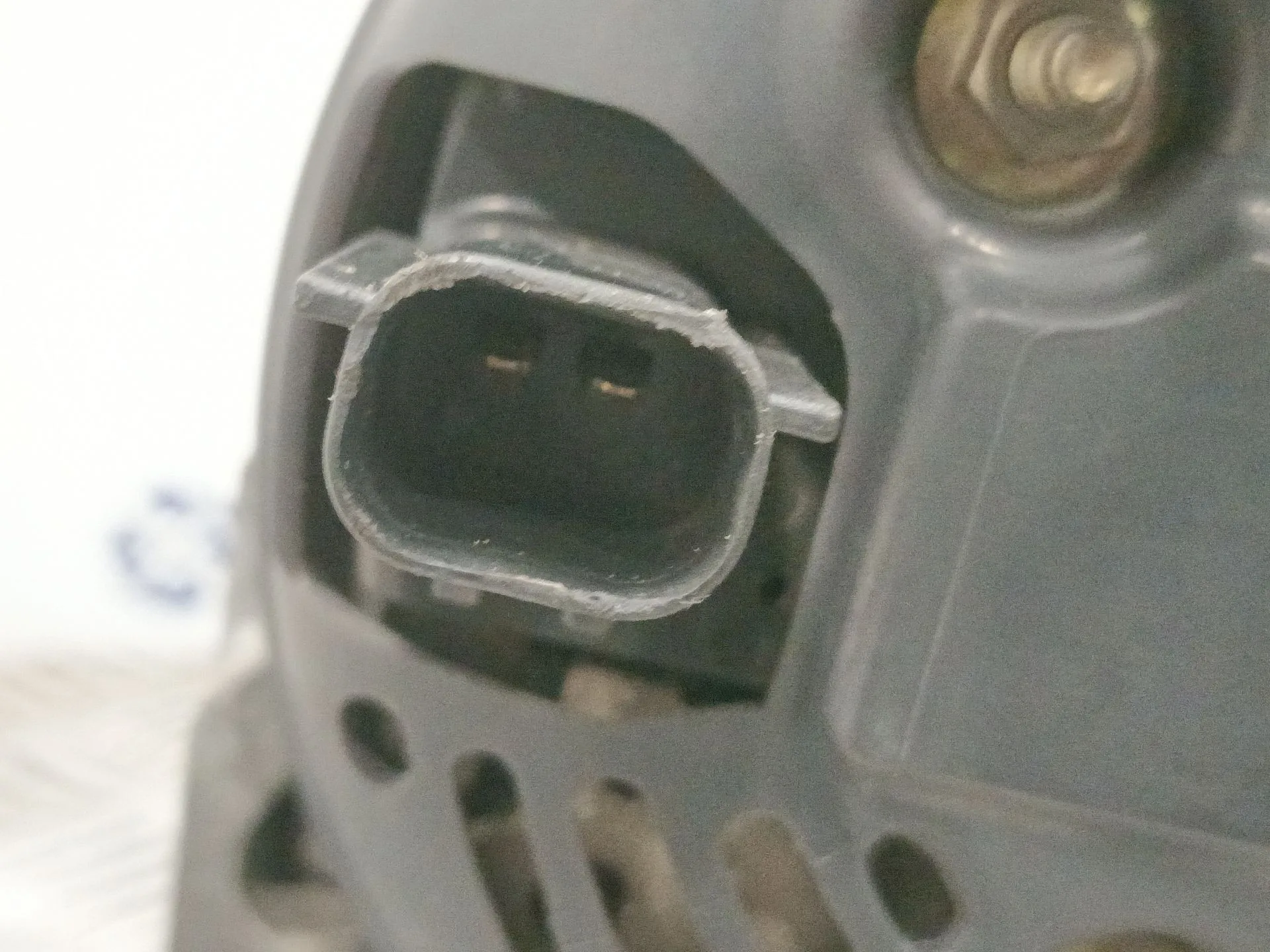 Alternador para Chrysler Voyager (Rg)