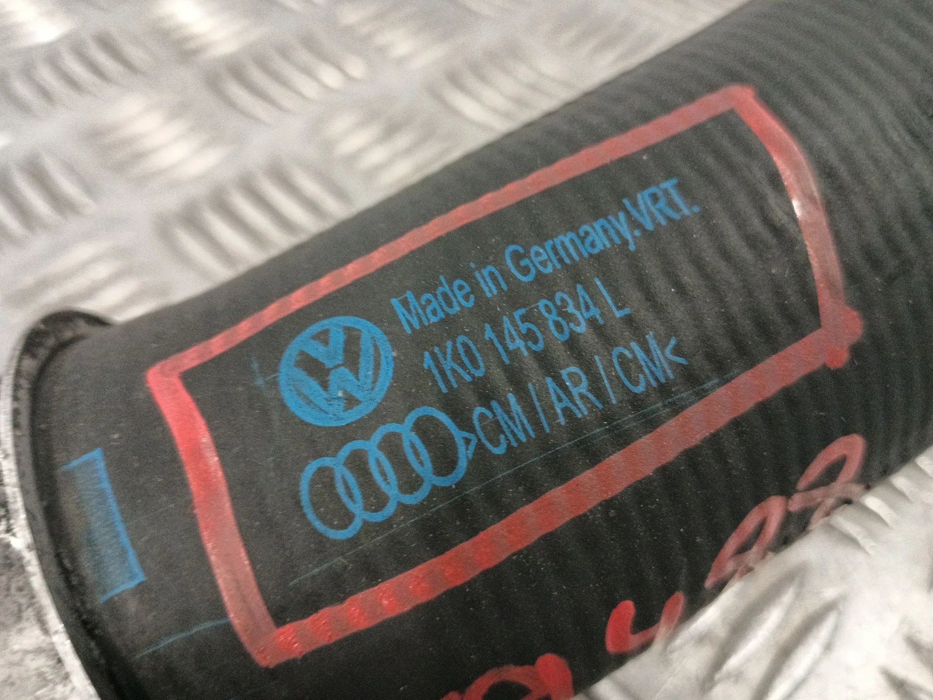 Tubo para Volkswagen Golf Plus V (5M1, 521)