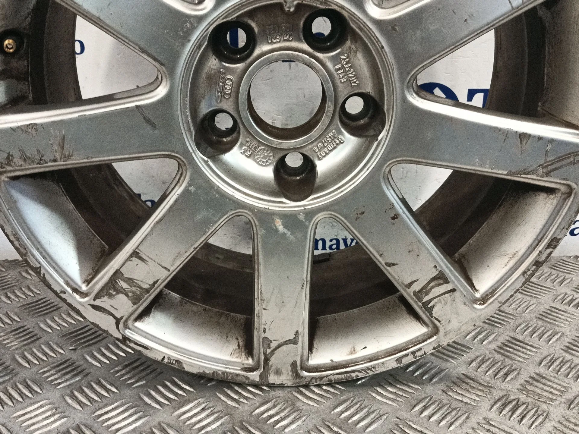 Llanta para Audi A4 Berlina (8E)