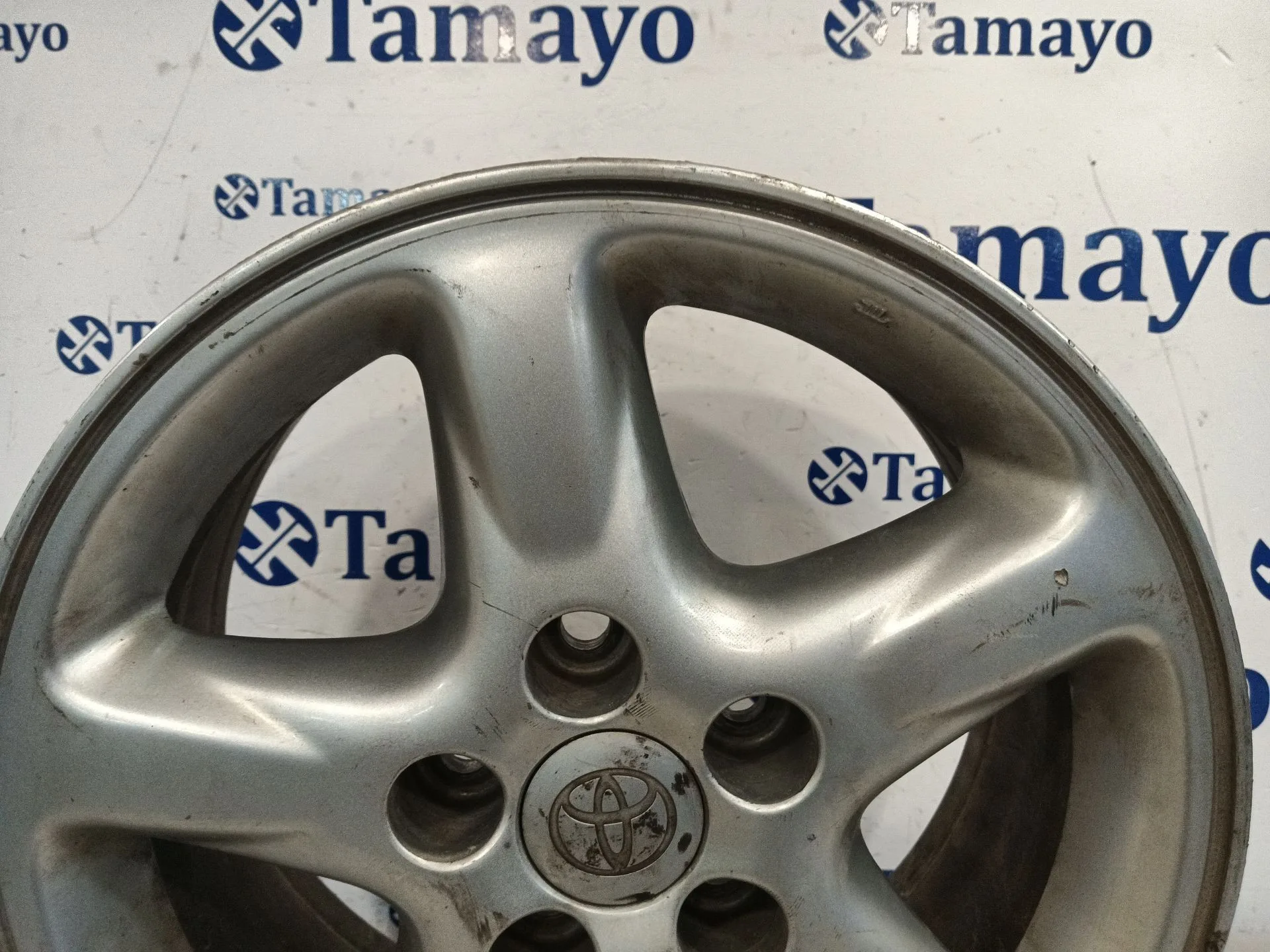 Llanta para Toyota Rav 4 (A2)