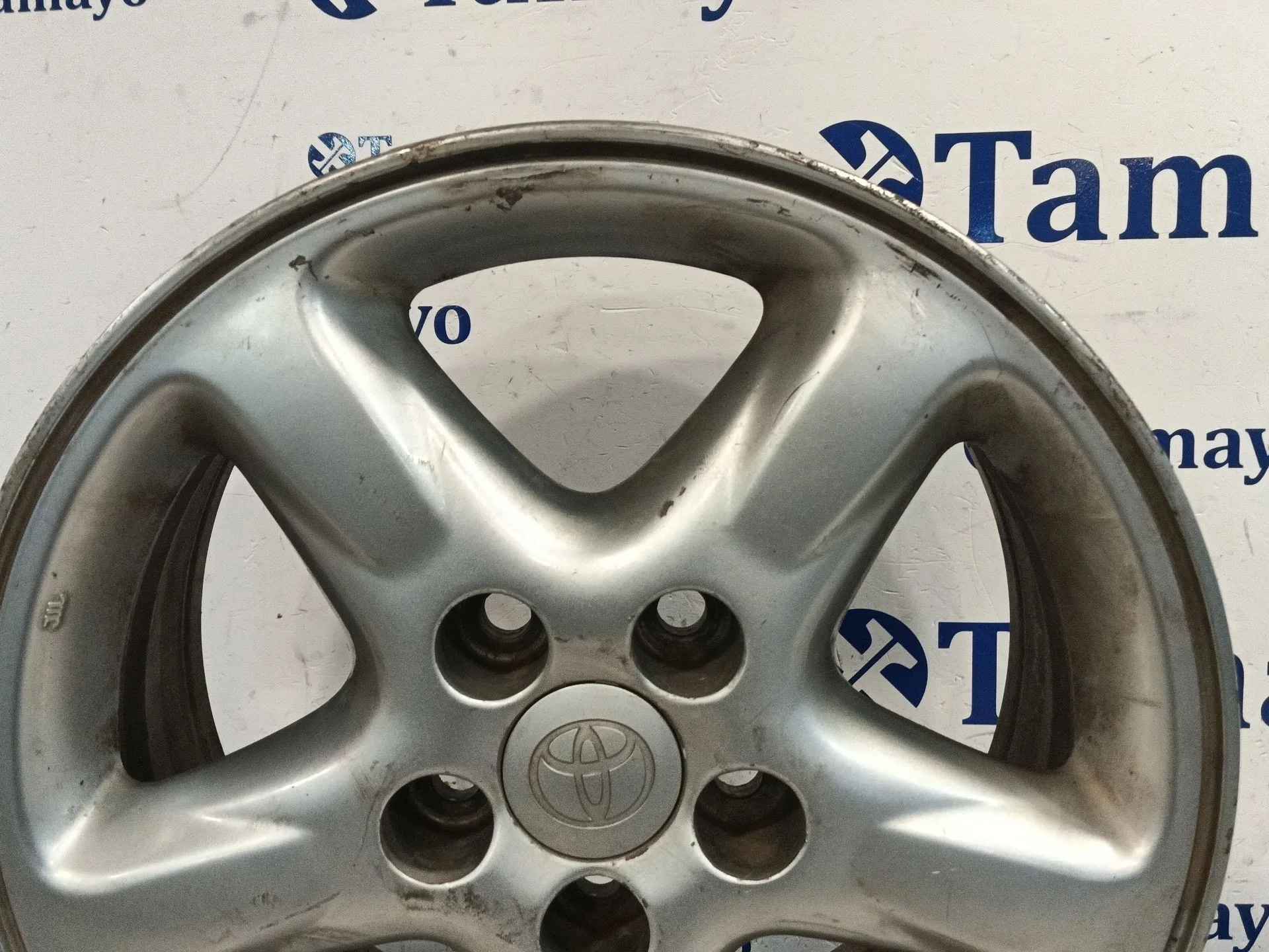 Llanta para Toyota Rav 4 (A2)