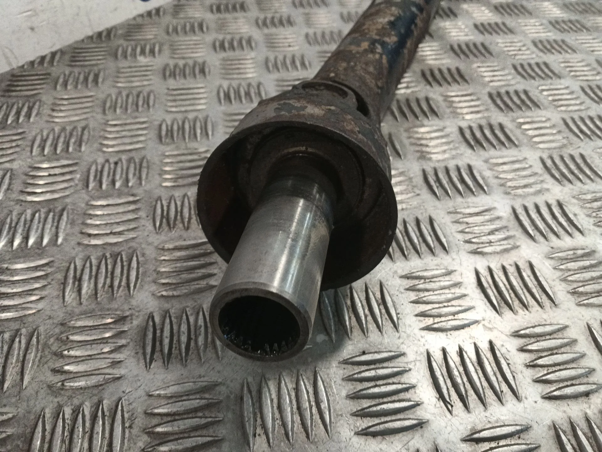 Transmision Central para Mitsubishi Montero (V20/V40)