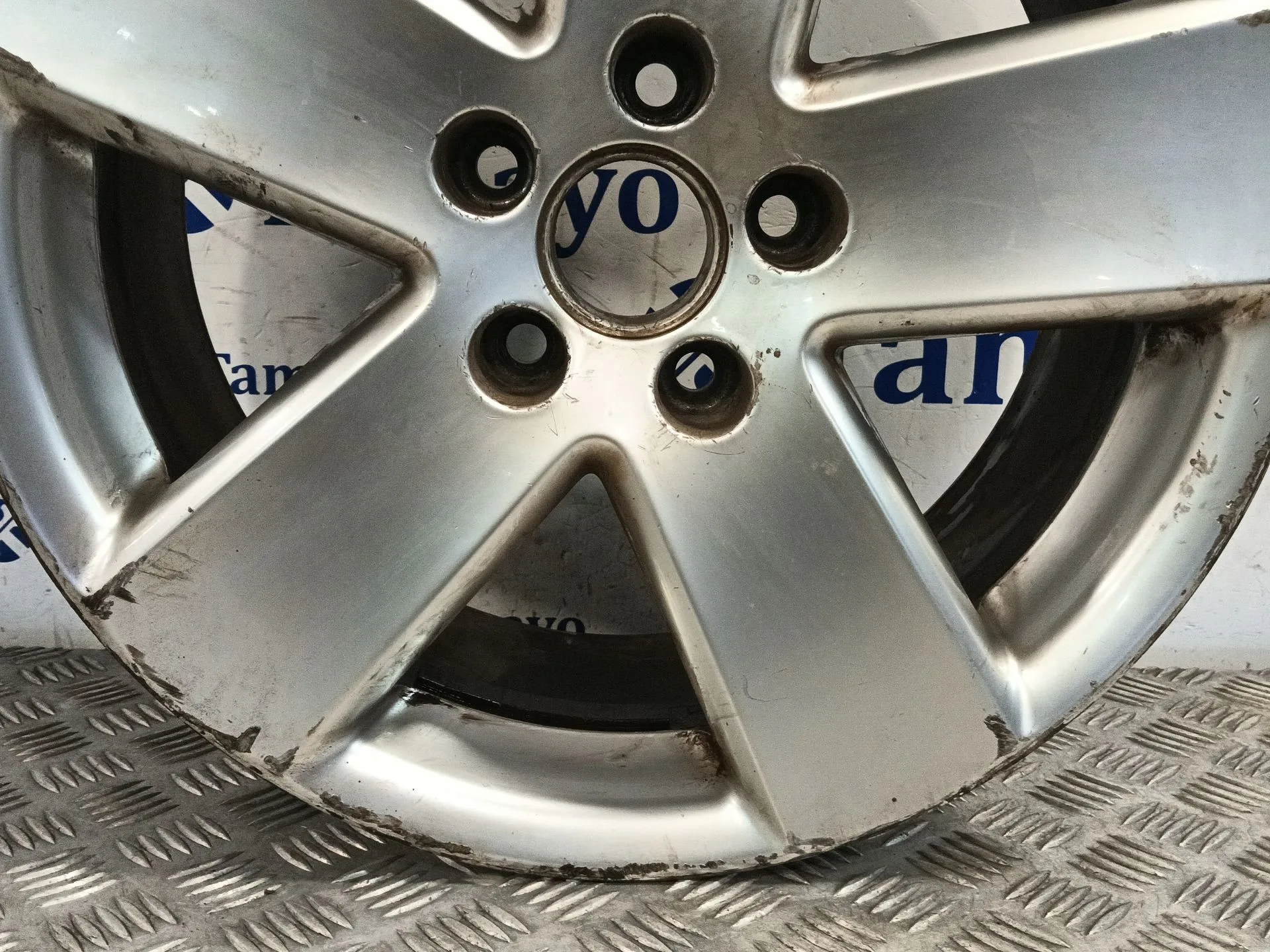 Llanta para Volkswagen Passat B6 (3C2)