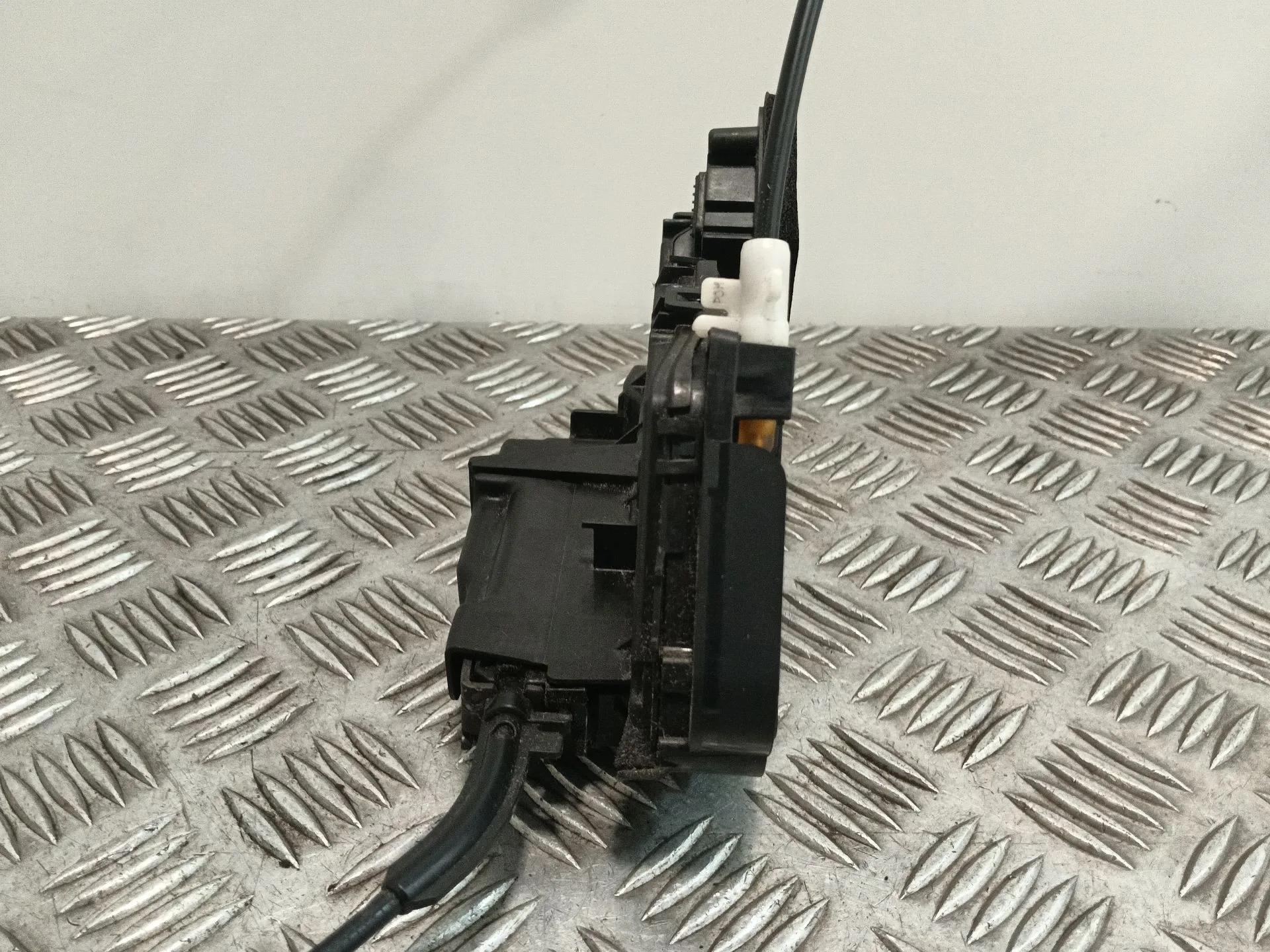 Cerradura Puerta Delantera Derecha para Skoda Octavia Lim. (5E3)