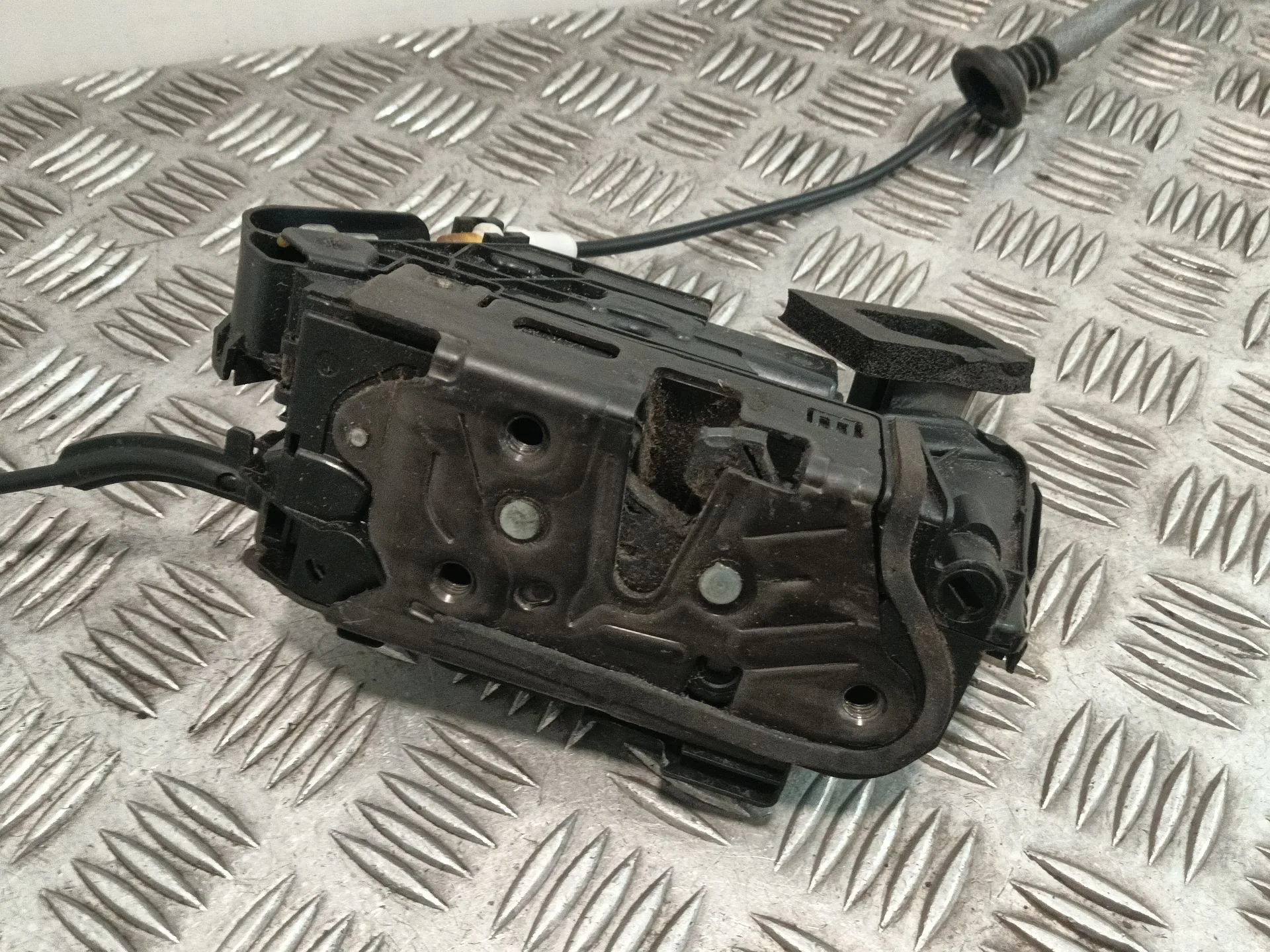 Cerradura Puerta Delantera Derecha para Skoda Octavia Lim. (5E3)